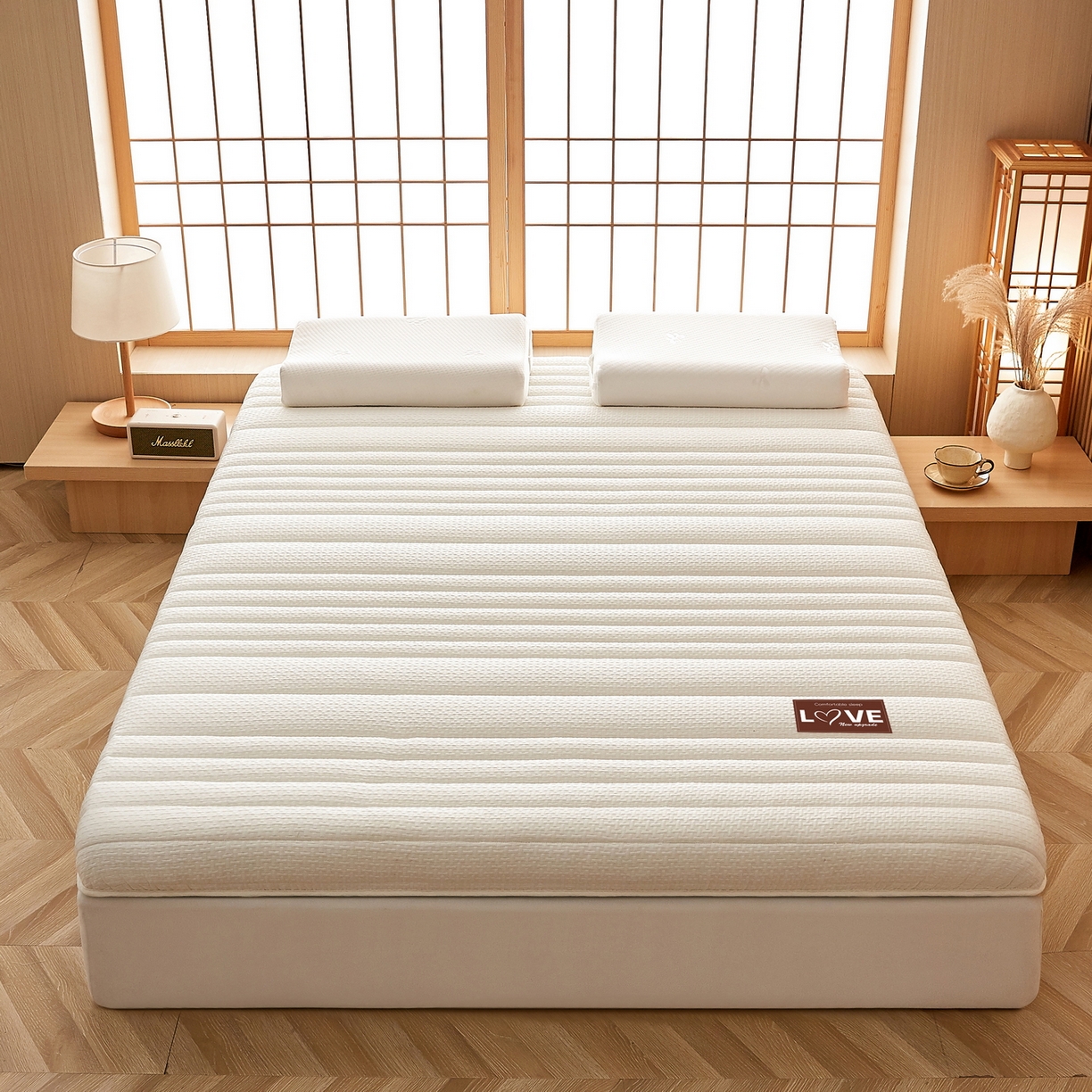 91家纺网 家纺一手货源 找家纺 鑫梦莱 2025新款针织棉床垫提花系列单边款（成人图）LOVE烫画 象牙白（厚约6cm）