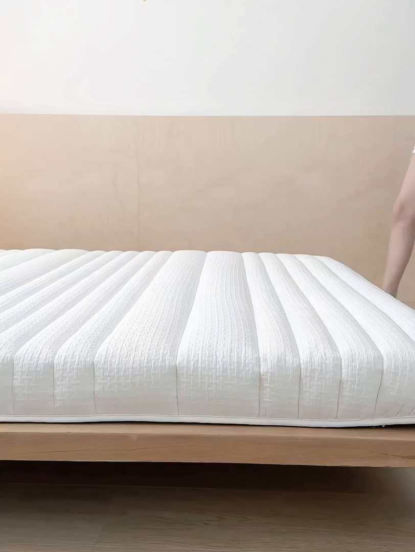 91家纺网 家纺一手货源 找家纺 （总）鑫梦莱 2025新款针织棉床垫提花系列单边款（成人图）LOVE烫画