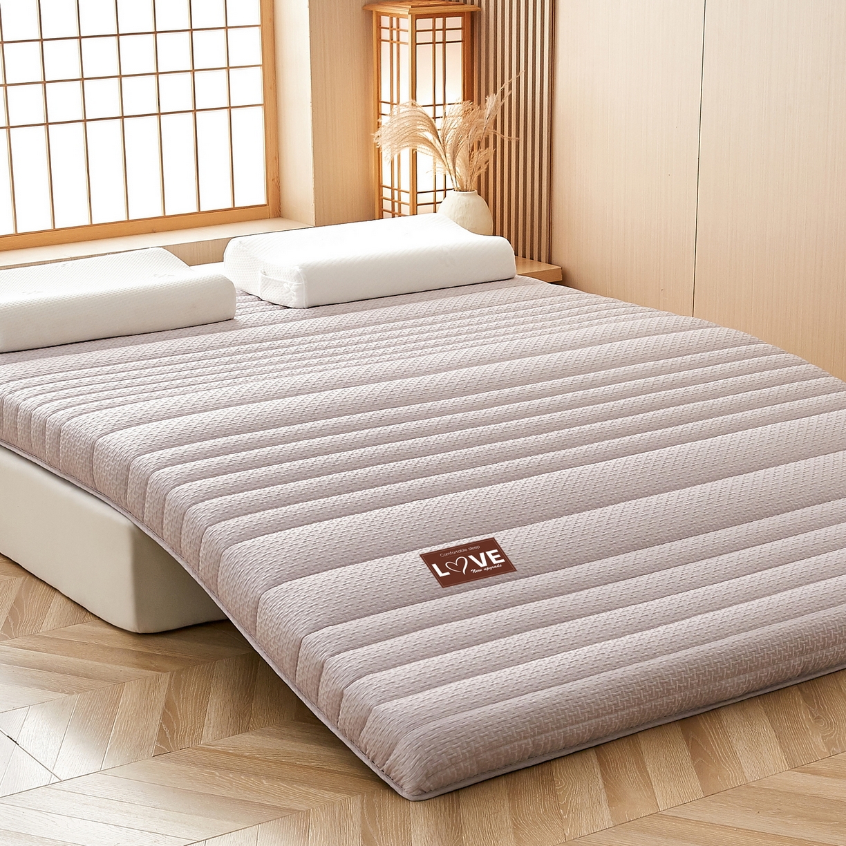 91家纺网 家纺一手货源 找家纺 鑫梦莱 2025新款针织棉床垫提花系列单边款（成人图）LOVE烫画 淡雅灰（厚约6cm）