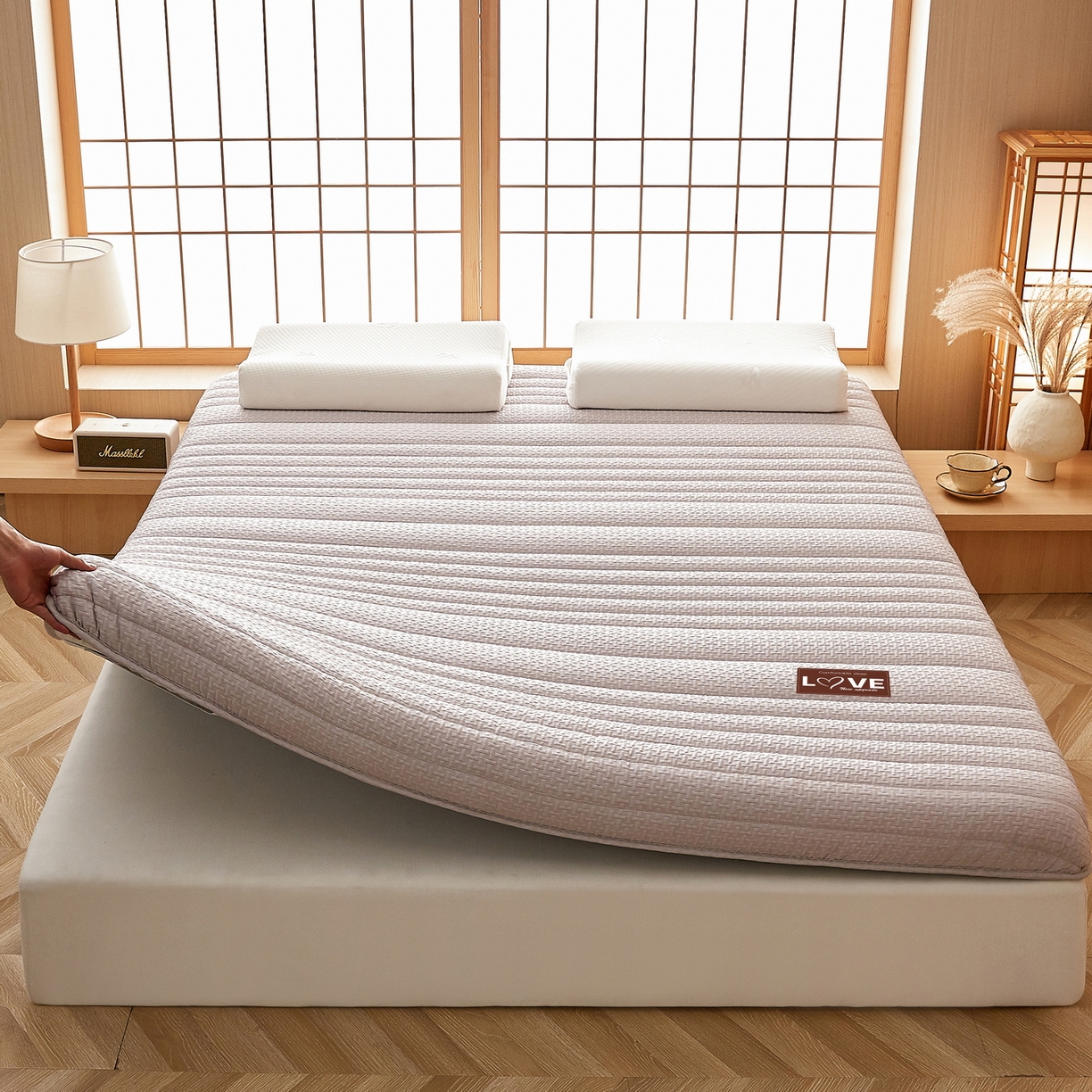 91家纺网 家纺一手货源 找家纺 鑫梦莱 2025新款针织棉床垫提花系列单边款（成人图）LOVE烫画 淡雅灰（厚约6cm）