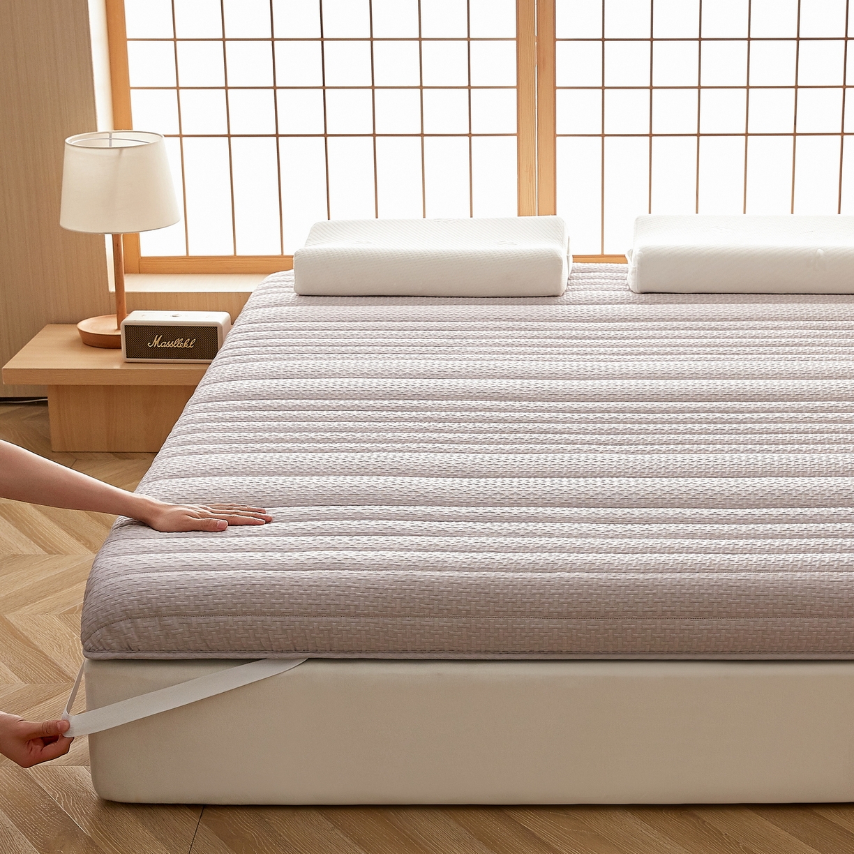 91家纺网 家纺一手货源 找家纺 鑫梦莱 2025新款针织棉床垫提花系列单边款（成人图）LOVE烫画 淡雅灰（厚约6cm）