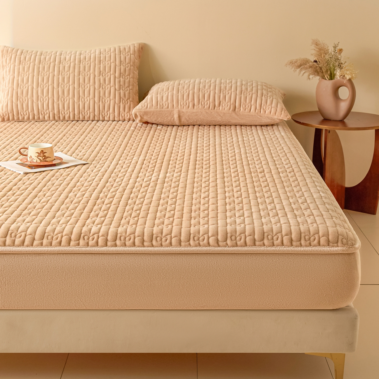 91家纺网 家纺一手货源 找家纺 （总）Sweet dreams甜梦 2025新款A类纯色牛奶绒夹棉床笠