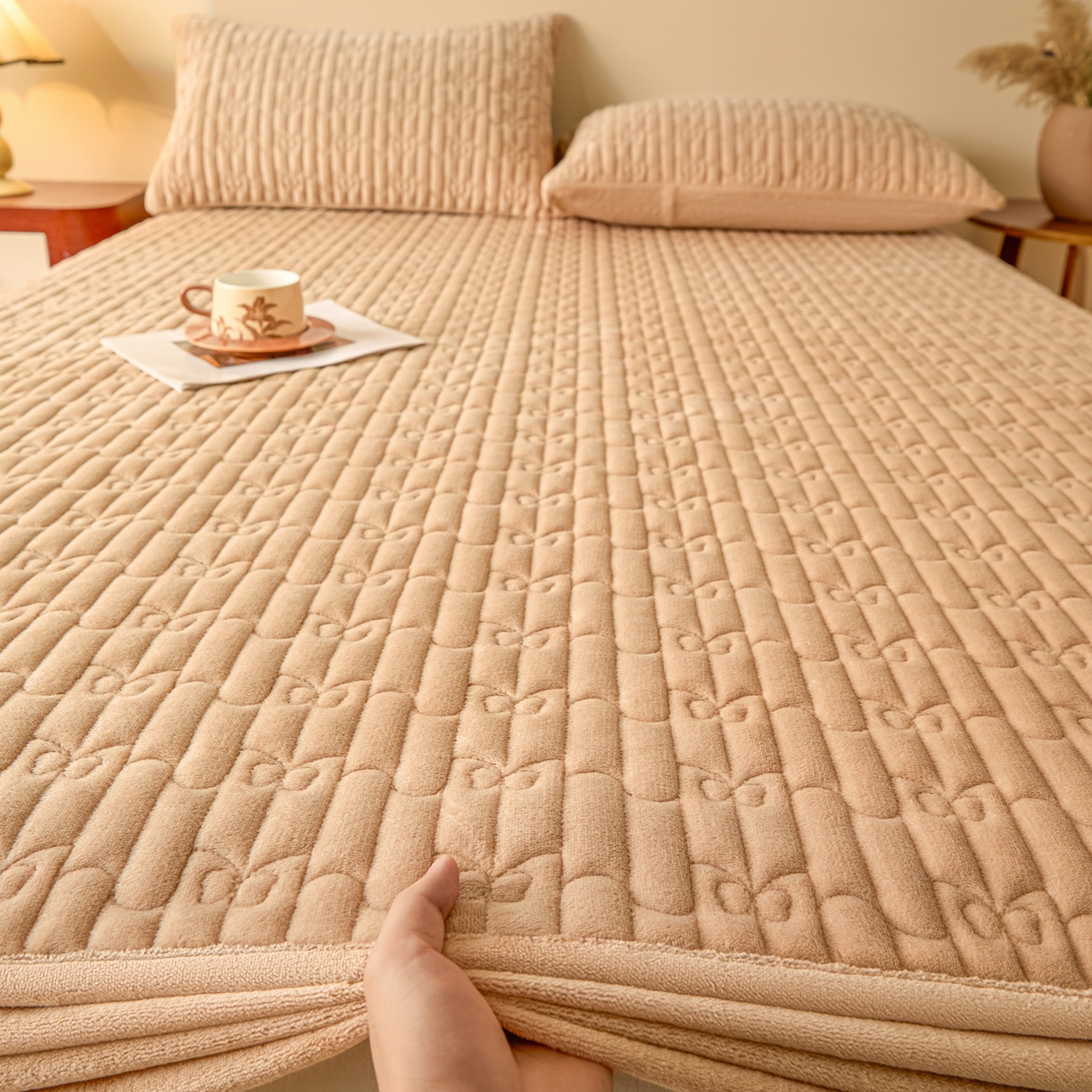 91家纺网 家纺一手货源 找家纺 （总）Sweet dreams甜梦 2025新款A类纯色牛奶绒夹棉床笠