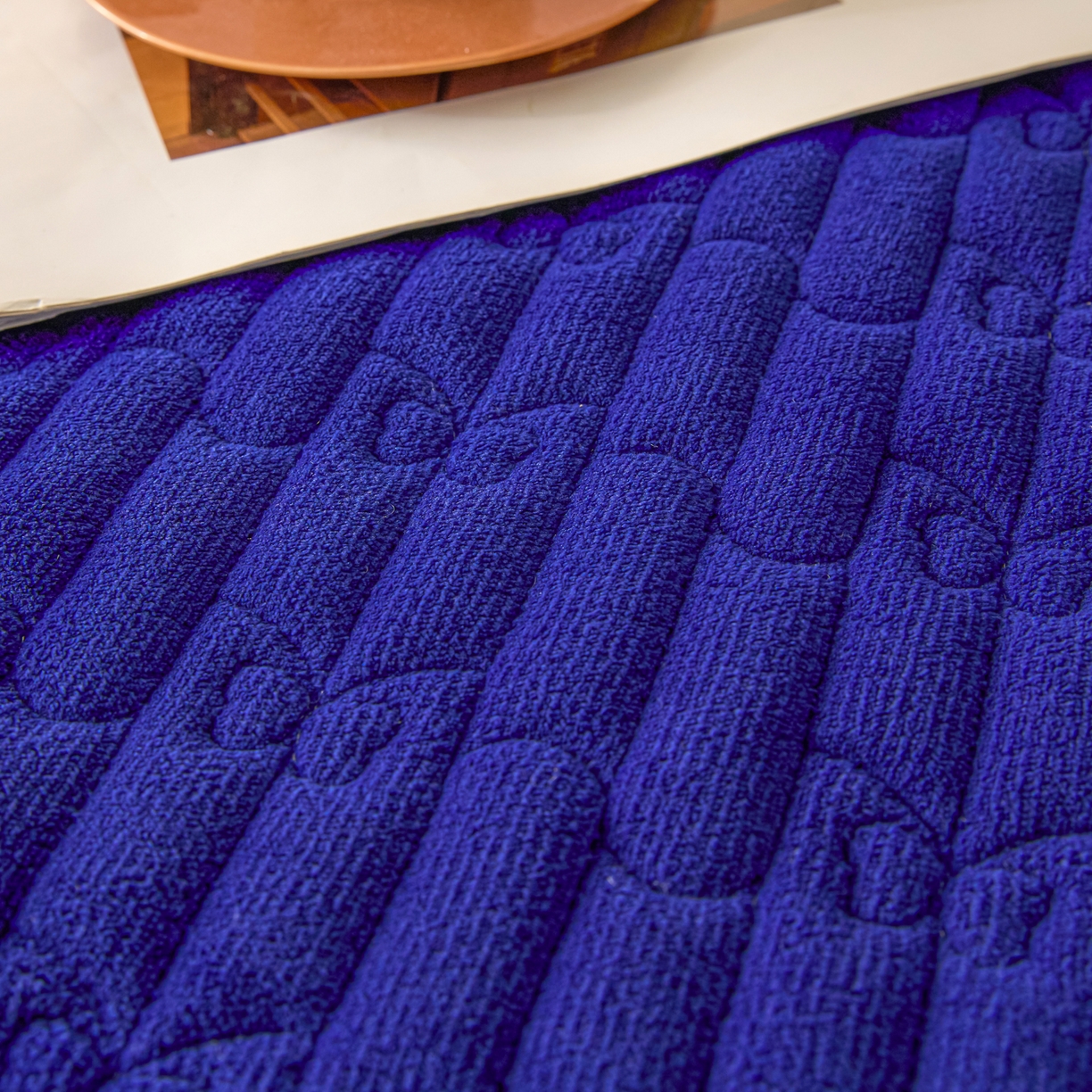 91家纺网 家纺一手货源 找家纺 Sweet dreams甜梦 2025新款A类纯色牛奶绒夹棉床笠 藏青