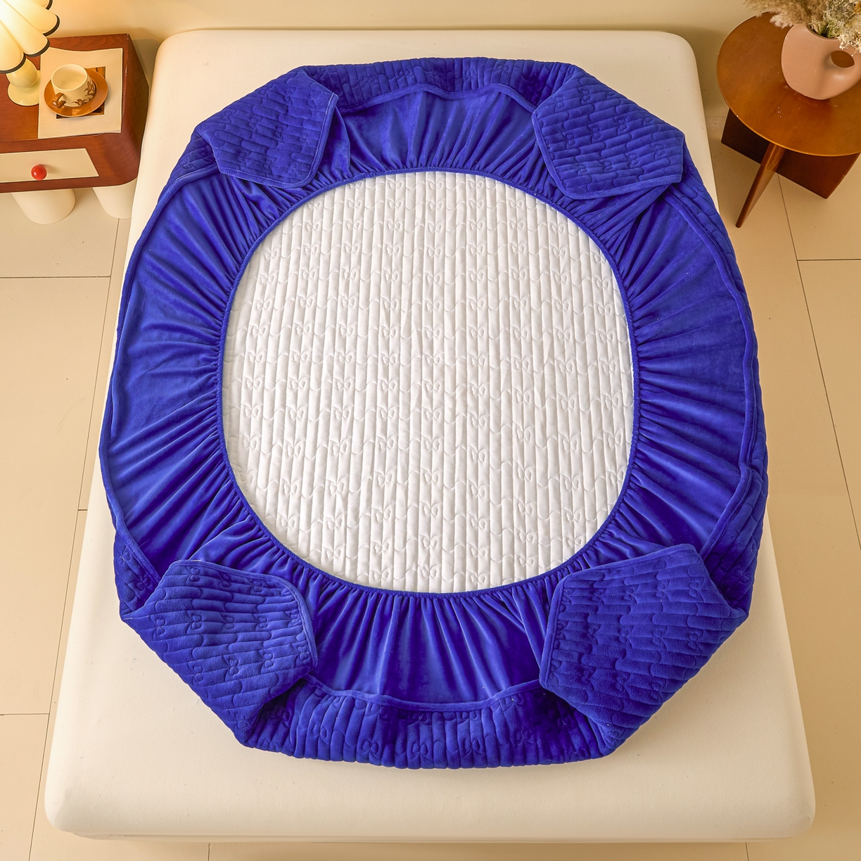 91家纺网 家纺一手货源 找家纺 Sweet dreams甜梦 2025新款A类纯色牛奶绒夹棉床笠 藏青