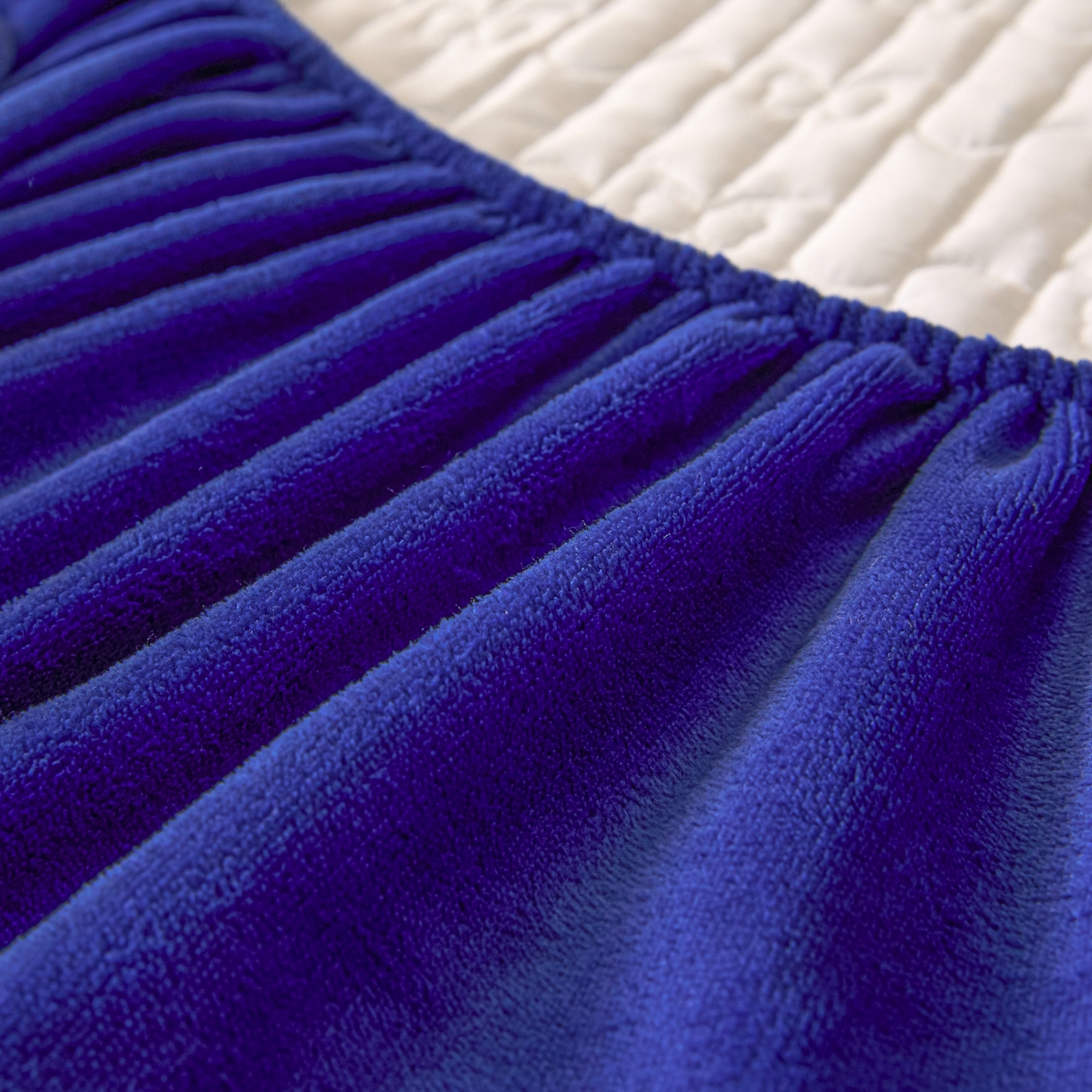 91家纺网 家纺一手货源 找家纺 Sweet dreams甜梦 2025新款A类纯色牛奶绒夹棉床笠 藏青