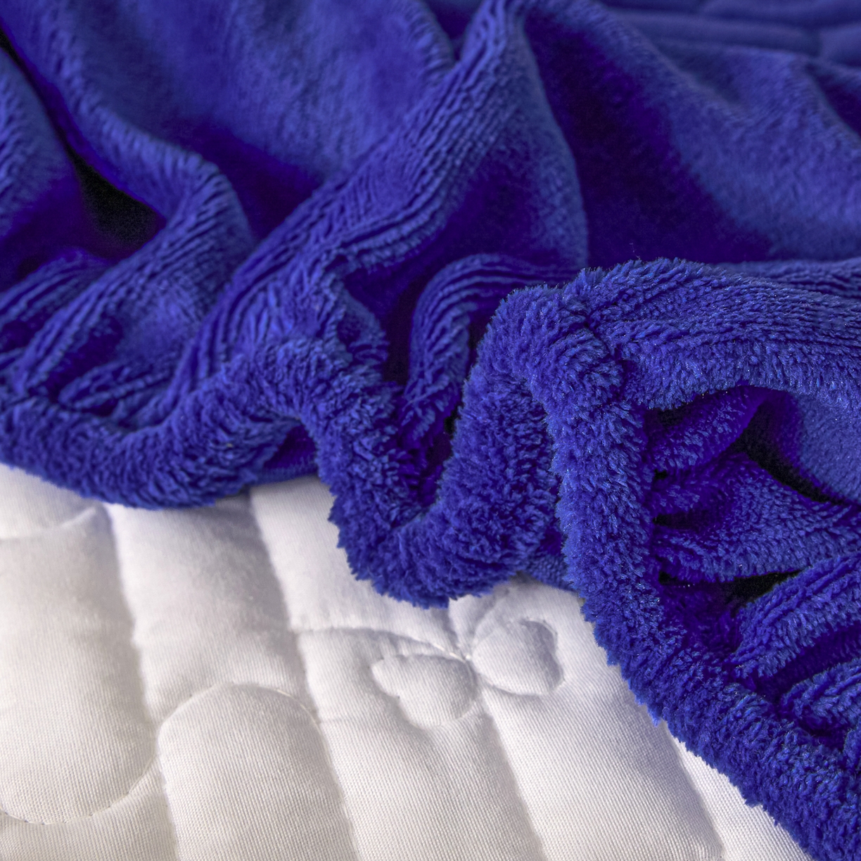 91家纺网 家纺一手货源 找家纺 Sweet dreams甜梦 2025新款A类纯色牛奶绒夹棉床笠 藏青