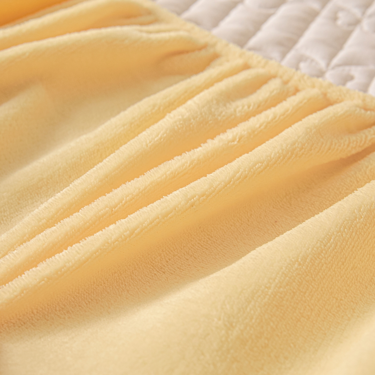 91家纺网 家纺一手货源 找家纺 Sweet dreams甜梦 2025新款A类纯色牛奶绒夹棉床笠 米黄