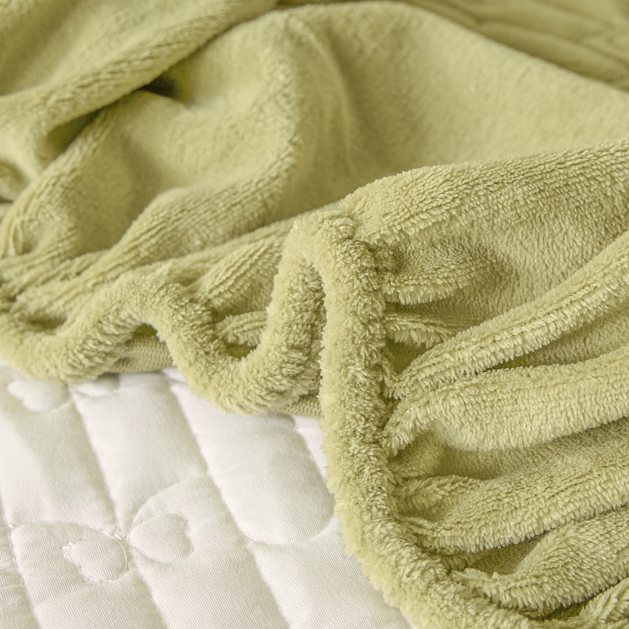 91家纺网 家纺一手货源 找家纺 Sweet dreams甜梦 2025新款A类纯色牛奶绒夹棉床笠 青石绿