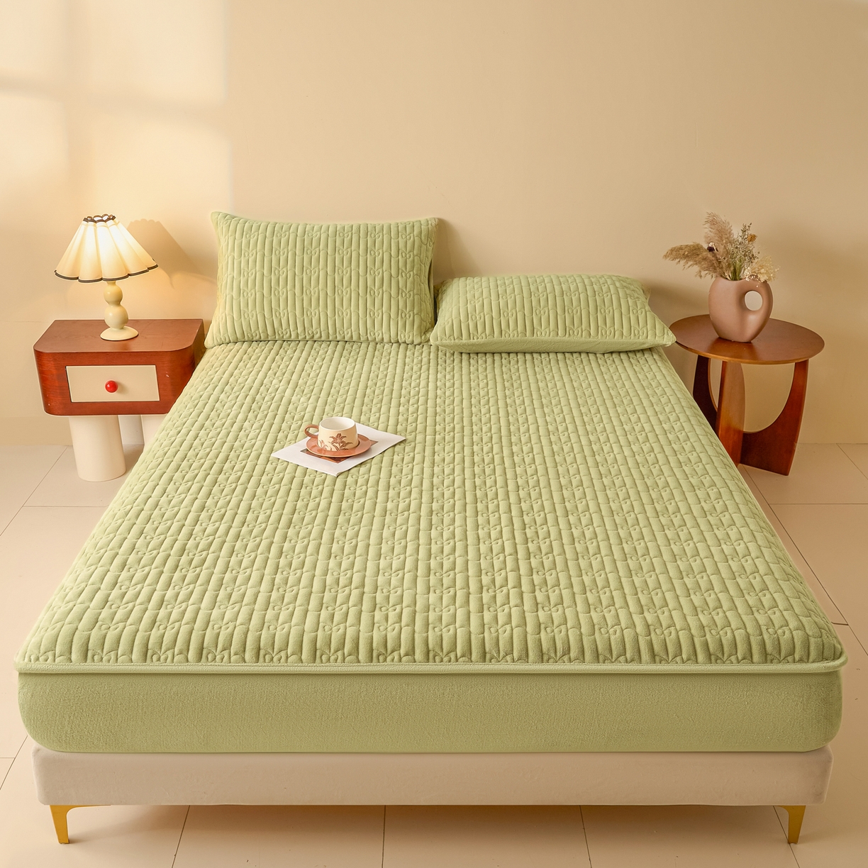 91家纺网 家纺一手货源 找家纺 Sweet dreams甜梦 2025新款A类纯色牛奶绒夹棉床笠 青石绿