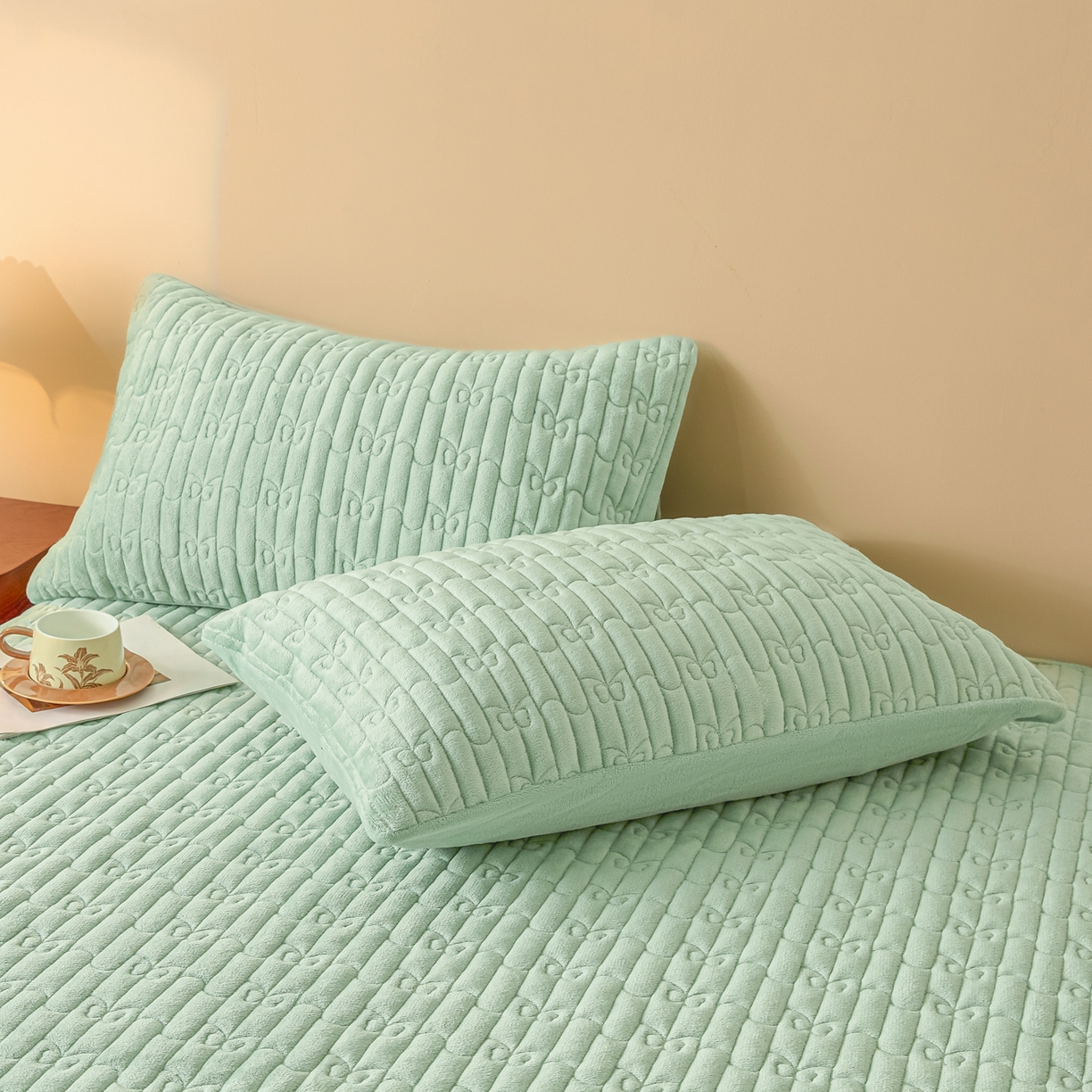 91家纺网 家纺一手货源 找家纺 Sweet dreams甜梦 2025新款A类纯色牛奶绒夹棉床笠 清新绿