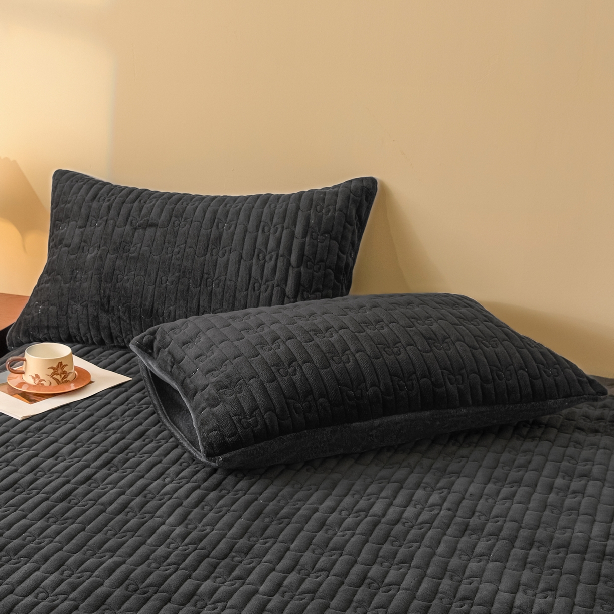 91家纺网 家纺一手货源 找家纺 Sweet dreams甜梦 2025新款A类纯色牛奶绒夹棉床笠 深灰