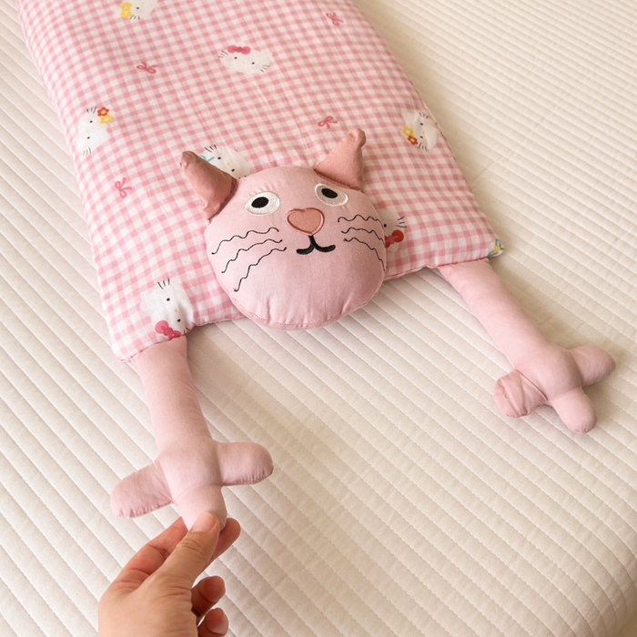 91家纺网 家纺一手货源 找家纺 （总）北鸣有鱼枕芯馆 2025新款全棉双层纱漫画家系列荞麦枕-胡须猫