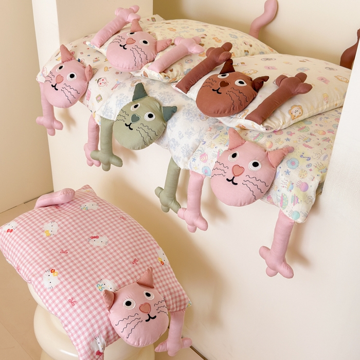 91家纺网 家纺一手货源 找家纺 北鸣有鱼枕芯馆 2025新款全棉双层纱漫画家系列荞麦枕-胡须猫 组合图