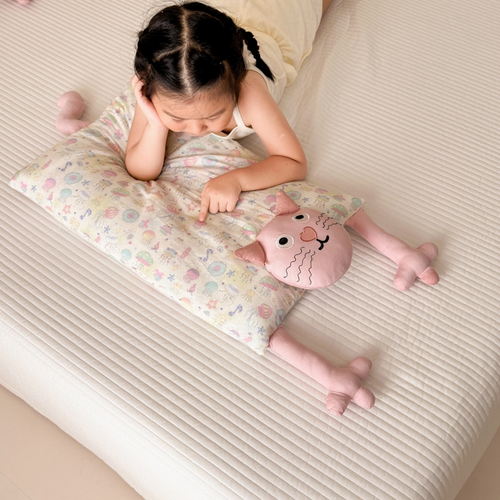 91家纺网 家纺一手货源 找家纺 北鸣有鱼枕芯馆 2025新款全棉双层纱漫画家系列荞麦枕-胡须猫 组合图