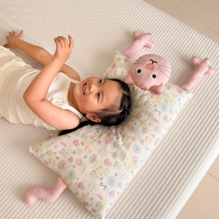 91家纺网 家纺一手货源 找家纺 北鸣有鱼枕芯馆 2025新款全棉双层纱漫画家系列荞麦枕-胡须猫 组合图