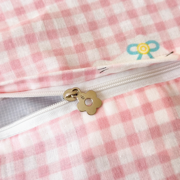 91家纺网 家纺一手货源 找家纺 北鸣有鱼枕芯馆 2025新款全棉双层纱漫画家系列荞麦枕-胡须猫 胡须猫-小猫日记