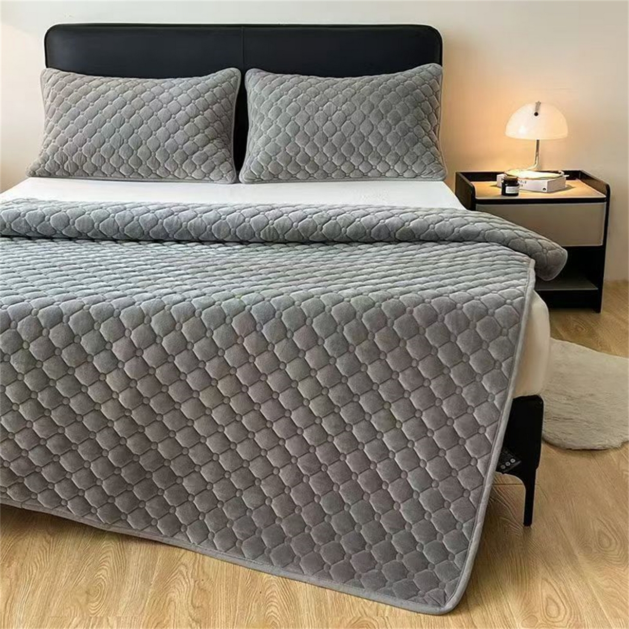 91家纺网 家纺一手货源 找家纺 （总）正欣·被子·床垫 2025新款700g牛奶绒软垫牛奶绒床褥子牛奶绒床垫