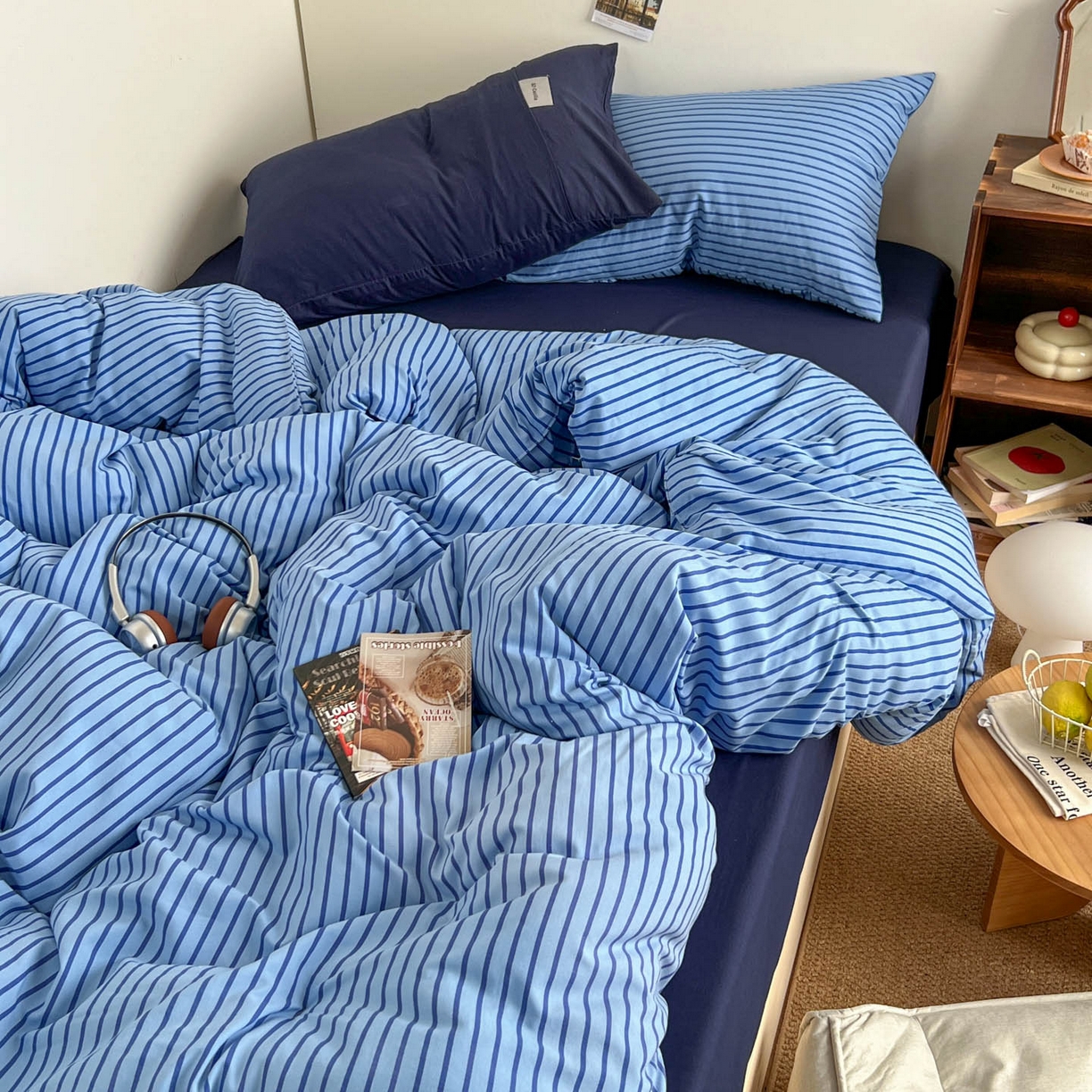 91家纺网 家纺一手货源 找家纺 优选 2025新款韩式无印风水洗棉拼色学生三件套床单床笠款四件套 条纹海洋蓝+深蓝