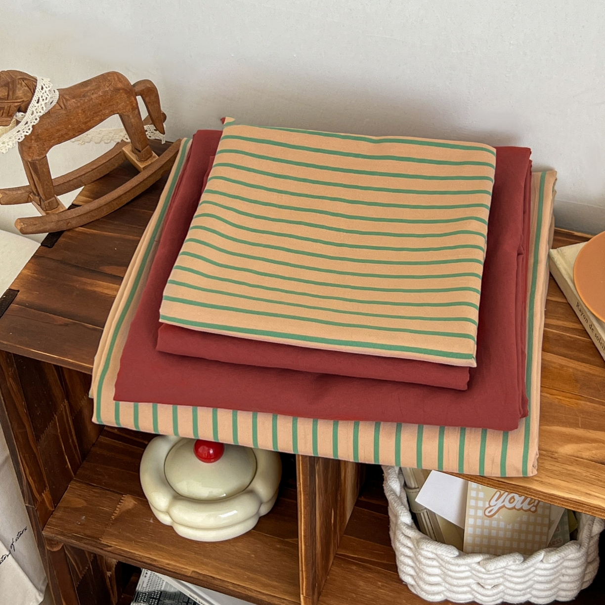 91家纺网 家纺一手货源 找家纺 （总）优选 2025新款韩式无印风水洗棉拼色学生三件套床单床笠款四件套