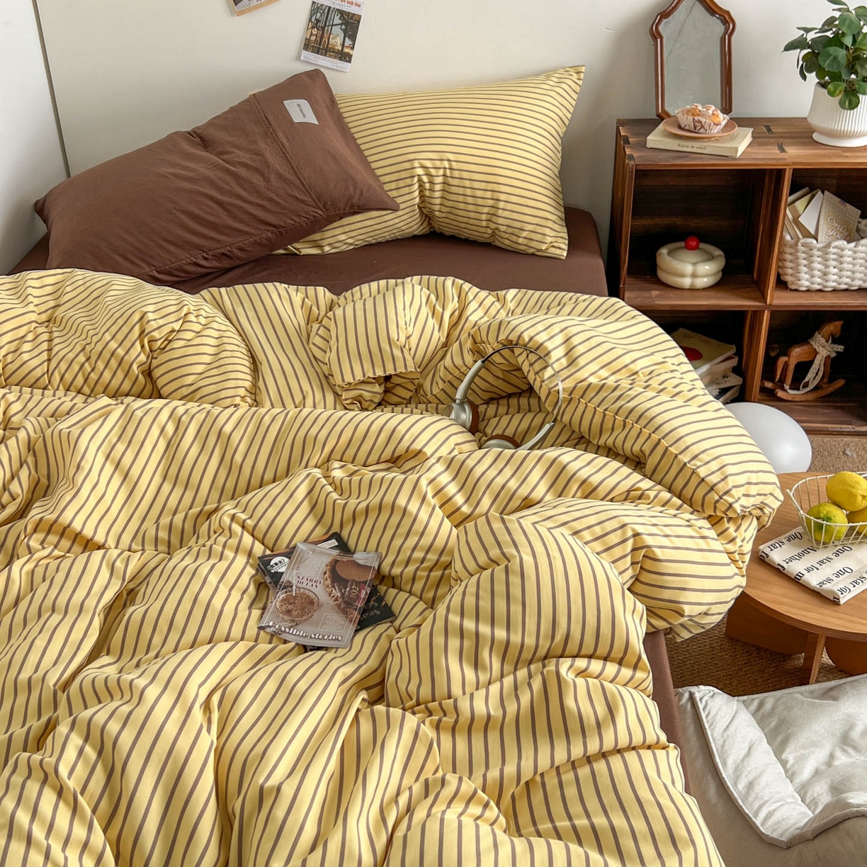91家纺网 家纺一手货源 找家纺 优选 2025新款韩式无印风水洗棉拼色学生三件套床单床笠款四件套 条纹柠檬黄+咖啡