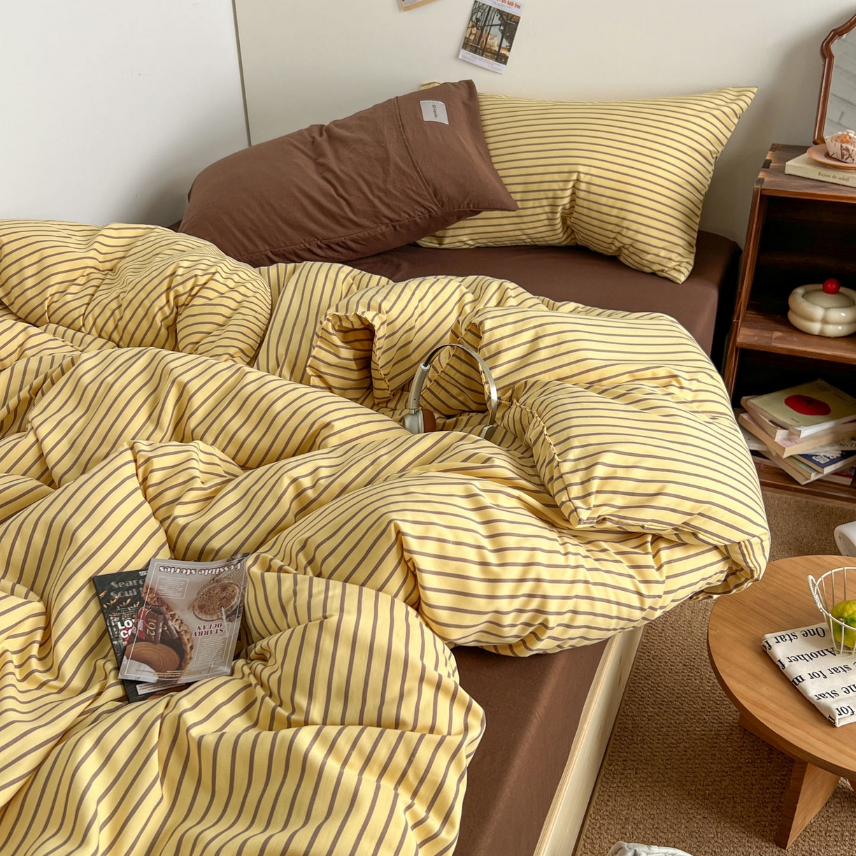 91家纺网 家纺一手货源 找家纺 优选 2025新款韩式无印风水洗棉拼色学生三件套床单床笠款四件套 条纹柠檬黄+咖啡