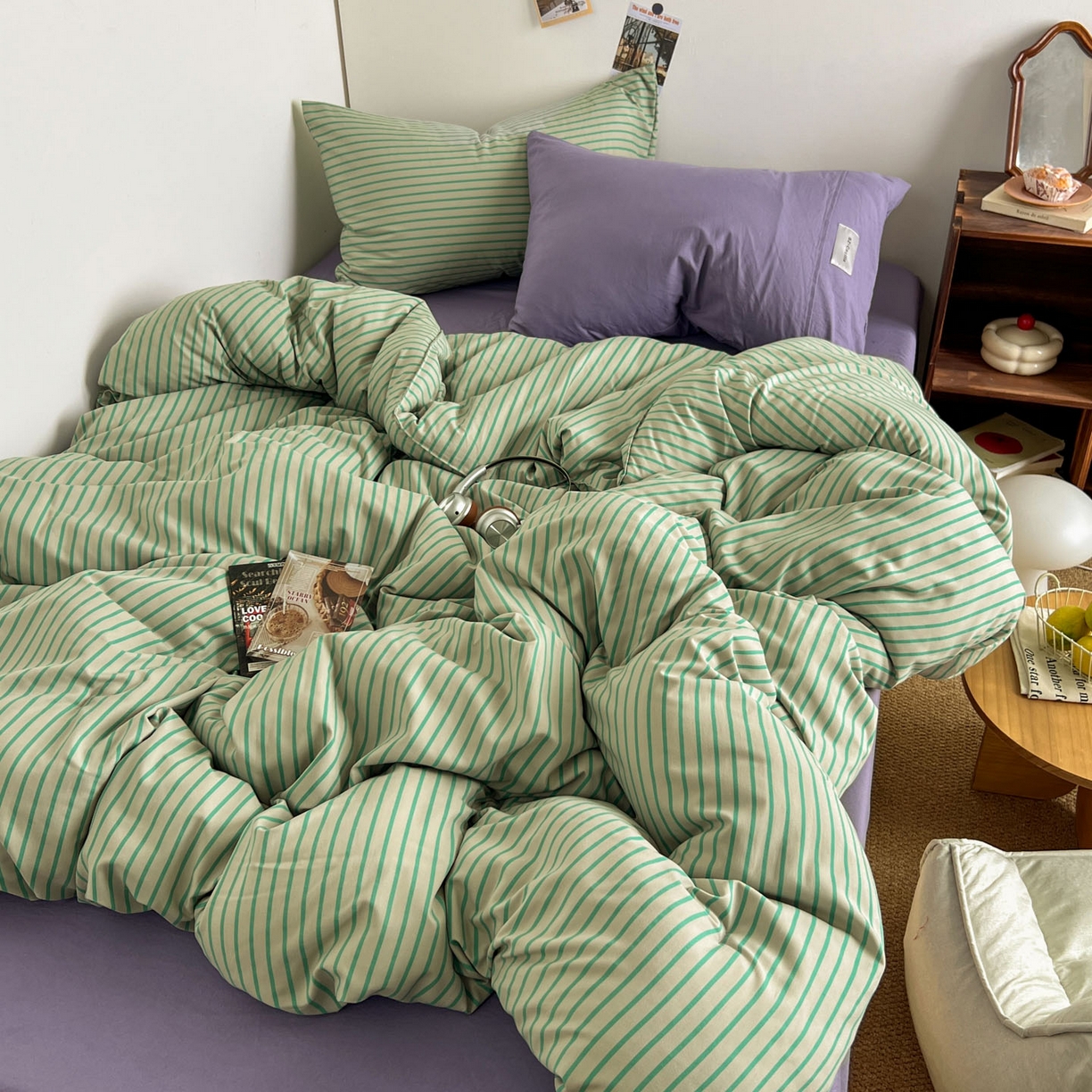 91家纺网 家纺一手货源 找家纺 优选 2025新款韩式无印风水洗棉拼色学生三件套床单床笠款四件套 条纹抹茶绿+酱紫