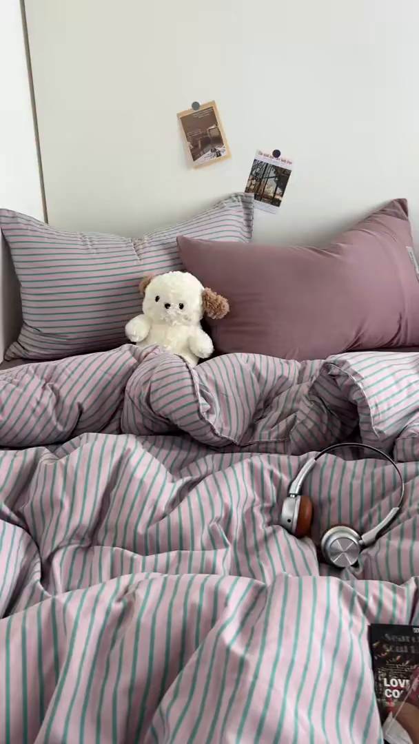 91家纺网 家纺一手货源 找家纺 优选 2025新款韩式无印风水洗棉拼色学生三件套床单床笠款四件套 条纹香芋紫+深紫