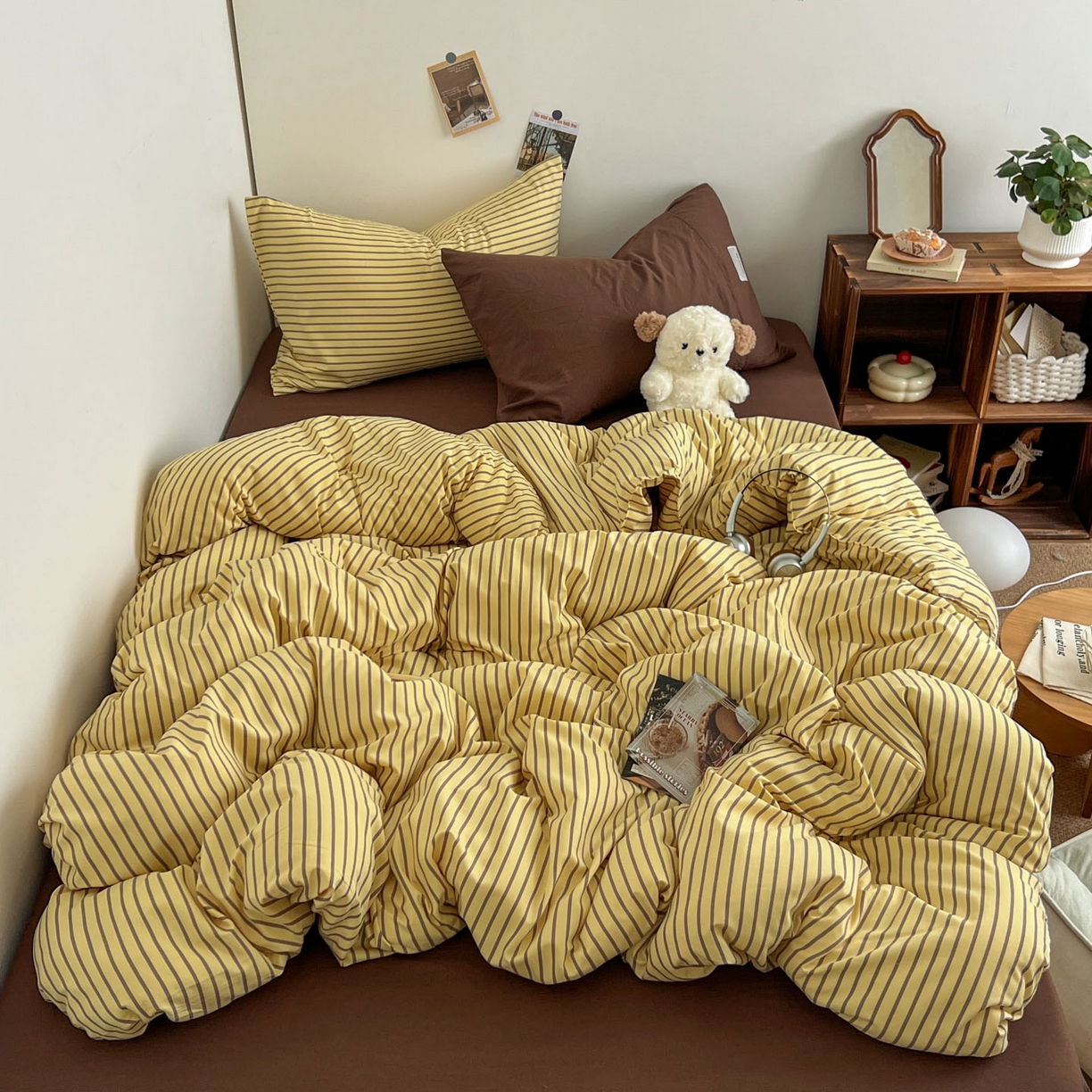 91家纺网 家纺一手货源 找家纺 优选良品 2025新款韩式无印风水洗棉拼色学生三件套床单床笠款四件套 条纹柠檬黄+咖啡