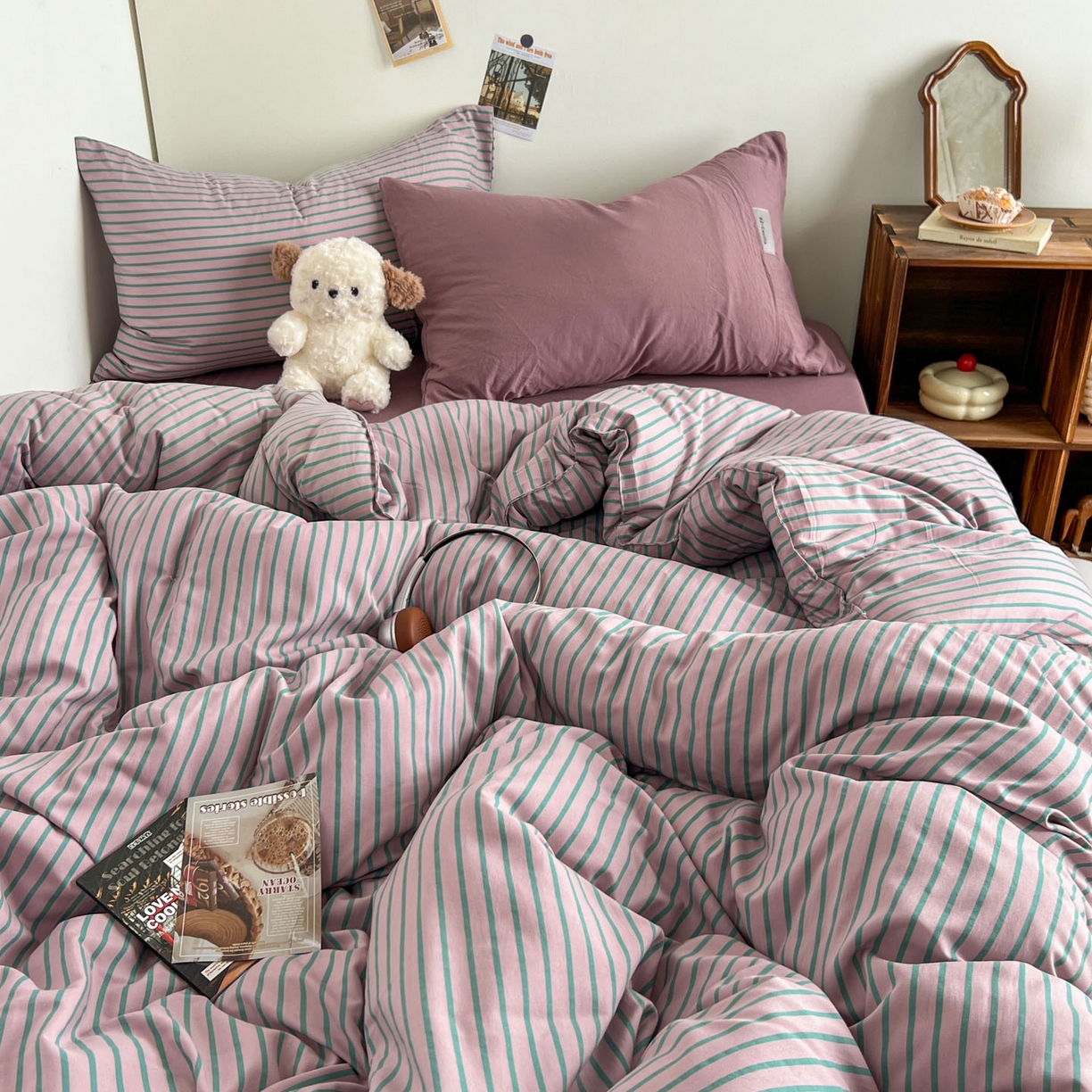 91家纺网 家纺一手货源 找家纺 优选良品 2025新款韩式无印风水洗棉拼色学生三件套床单床笠款四件套 条纹香芋紫+深紫