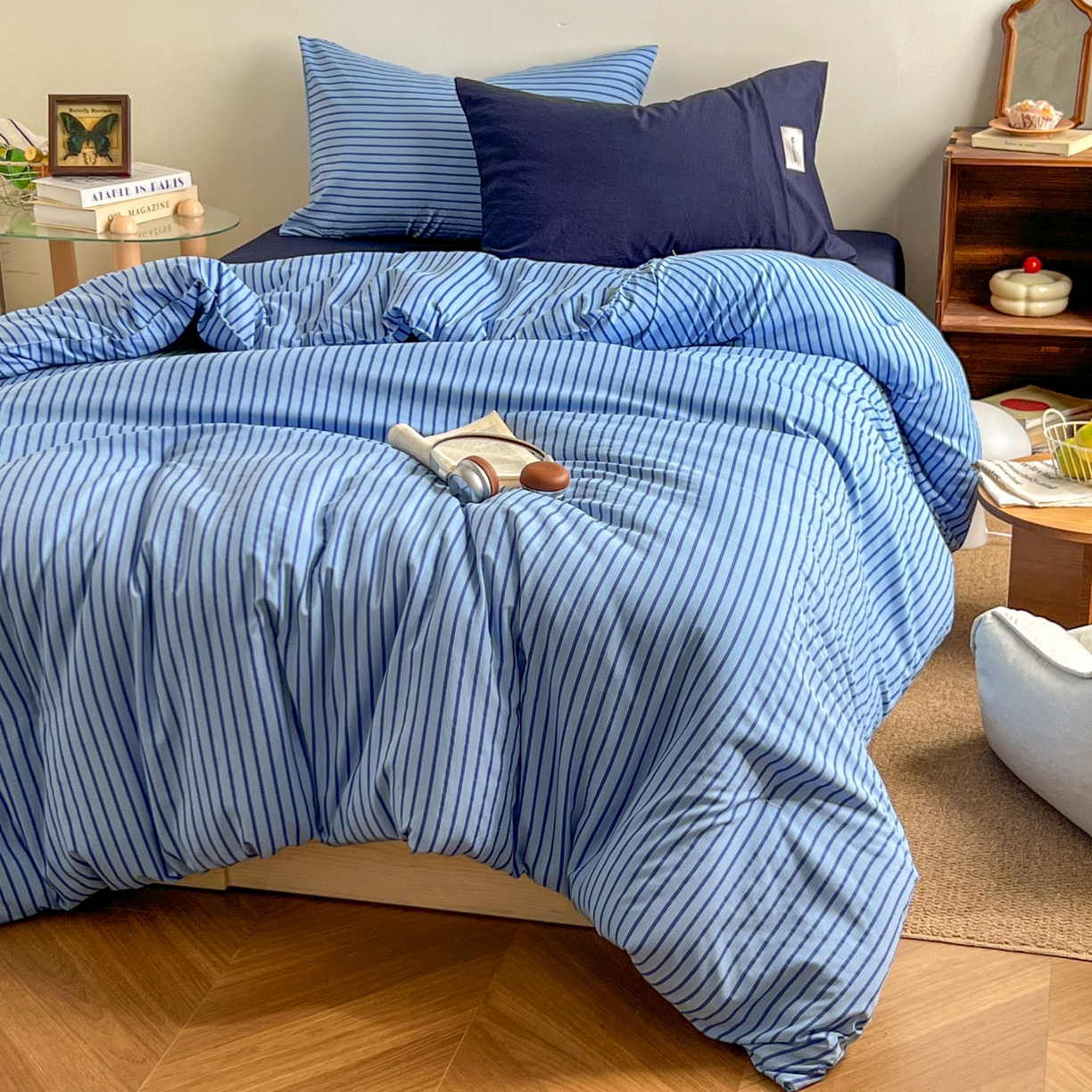 91家纺网 家纺一手货源 找家纺 优选 2025新款冬被水洗棉被子被芯 条纹蓝+深蓝