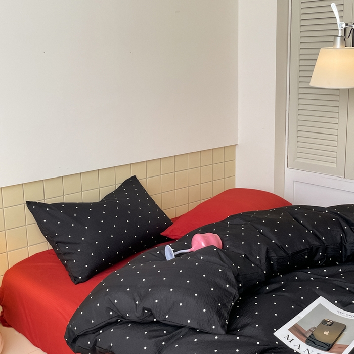 91家纺网 家纺一手货源 找家纺 阿曼达 2025新款水洗亲肤波点纯色拼色撞色可盐可甜复古氛围感四件套 波点-黑