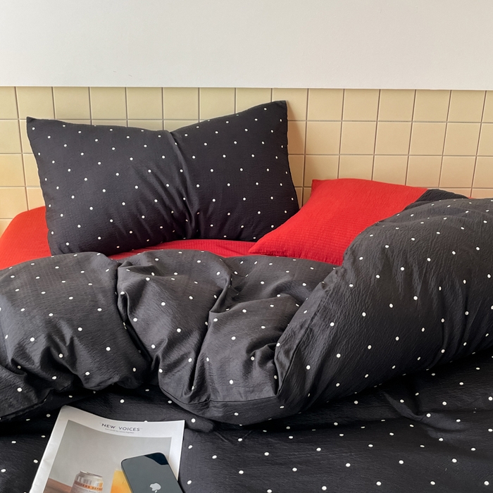 91家纺网 家纺一手货源 找家纺 阿曼达 2025新款水洗亲肤波点纯色拼色撞色可盐可甜复古氛围感四件套 波点-黑