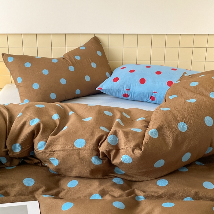 91家纺网 家纺一手货源 找家纺 阿曼达 2025新款水洗亲肤波点纯色拼色撞色可盐可甜复古氛围感四件套 波点-咖