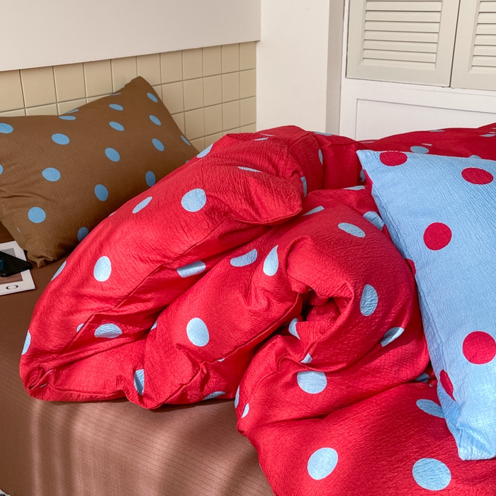 91家纺网 家纺一手货源 找家纺 阿曼达 2025新款水洗亲肤波点纯色拼色撞色可盐可甜复古氛围感四件套 波点-红