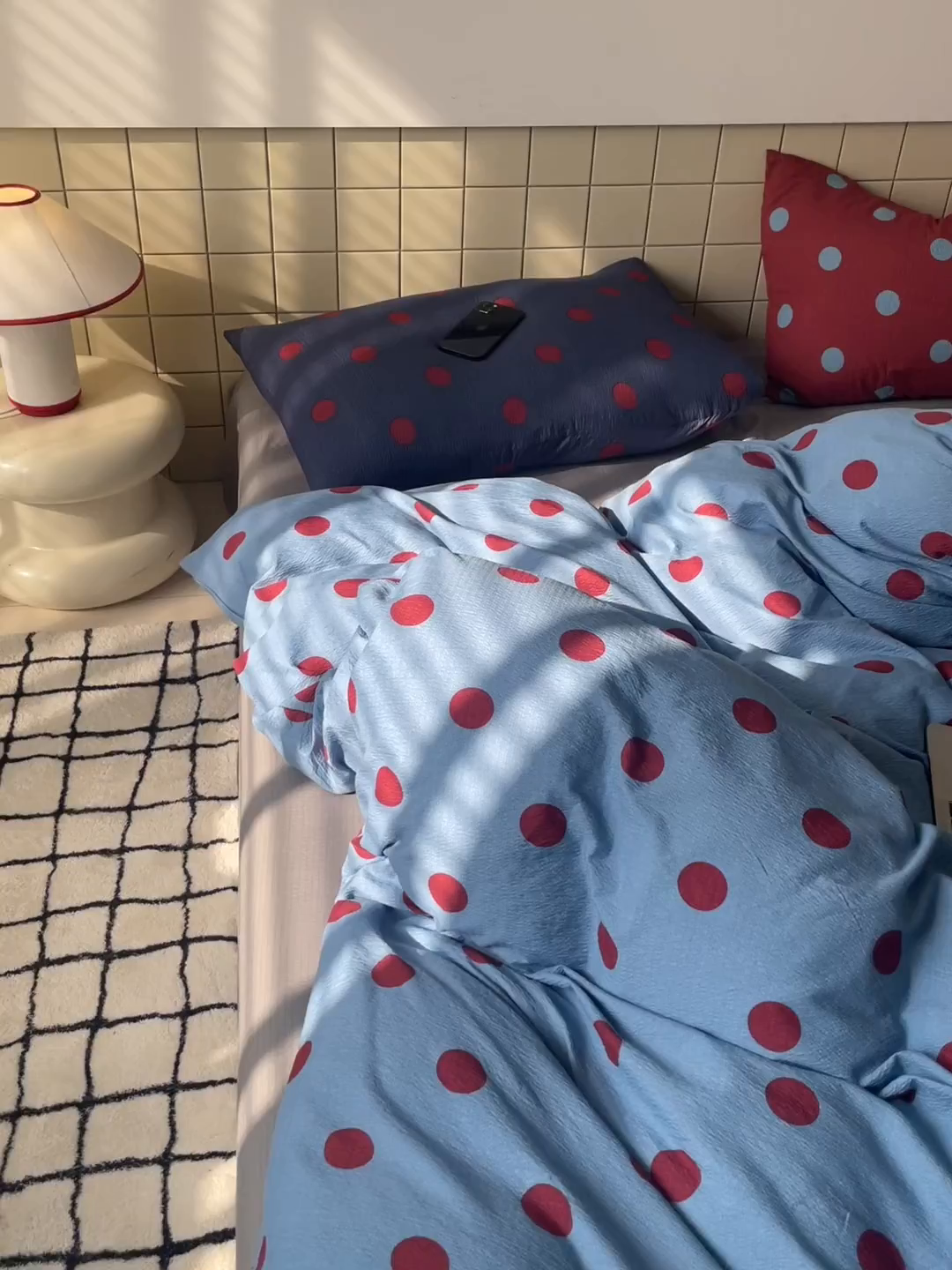 91家纺网 家纺一手货源 找家纺 阿曼达 2025新款水洗亲肤波点纯色拼色撞色可盐可甜复古氛围感四件套 波点-蓝