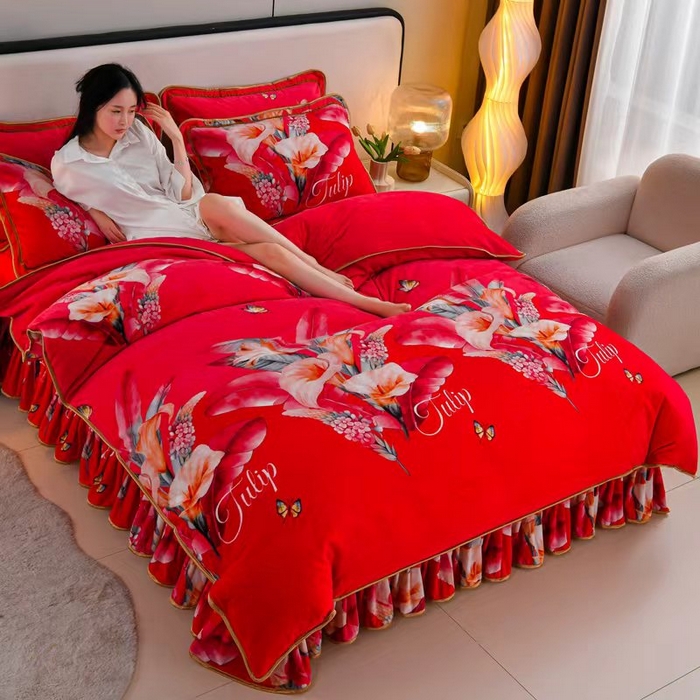 91家纺网 家纺一手货源 找家纺 新8.5-9.5斤法莱绒四件套珊瑚牛奶金貂绒四件套床裙 蝶恋花间