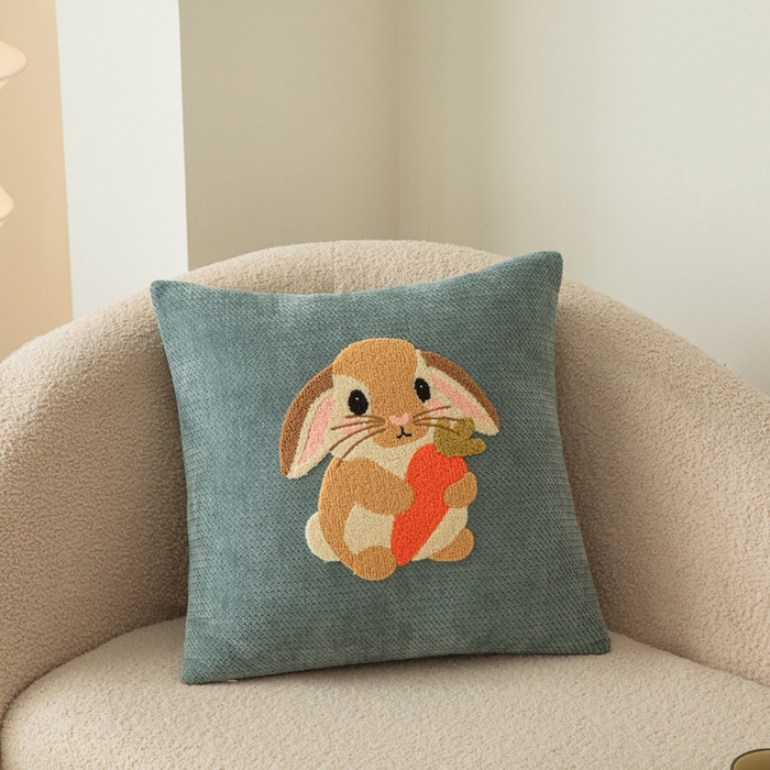 新奇异 2025新款卡通毛巾绣雪尼尔抱枕 萝卜兔-蓝色