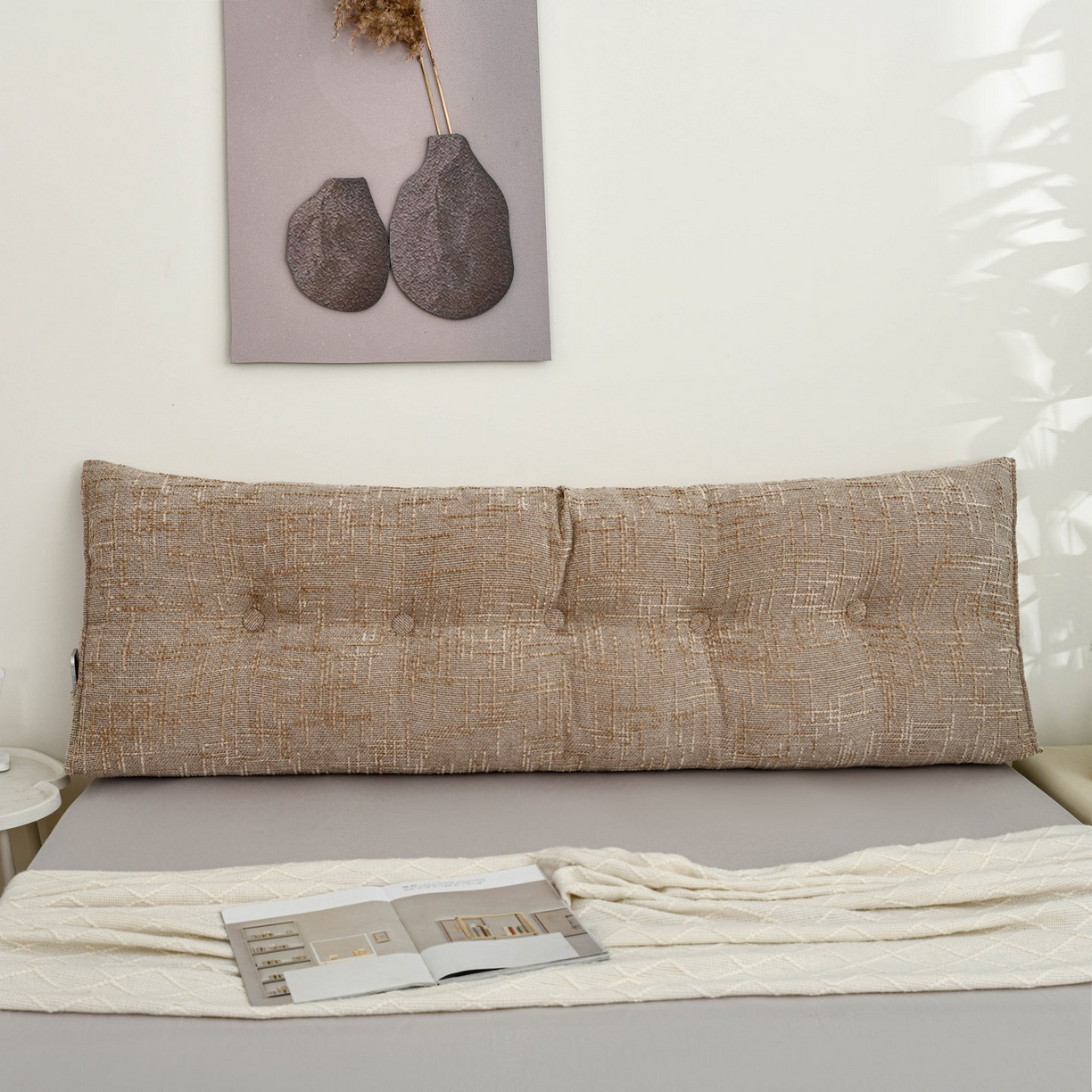 91家纺网 家纺一手货源 找家纺 美达人 2025新款肌理麻三角靠背靠垫 肌理麻-焦糖奶茶-三角