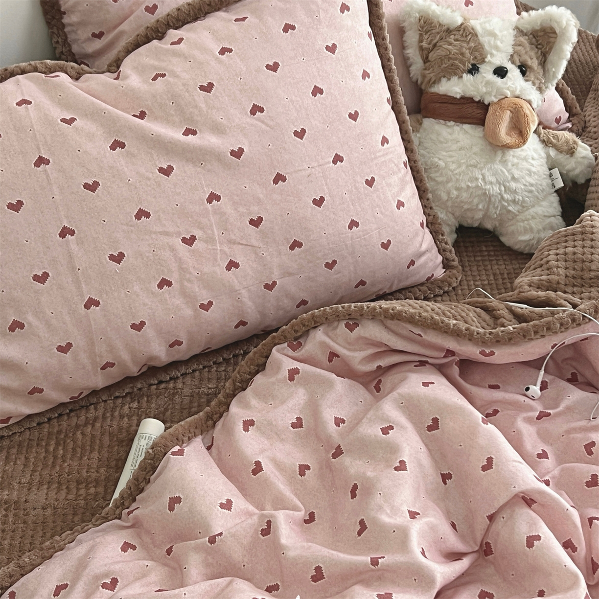 91家纺网 家纺一手货源 找家纺 （总）荣轩 2025秋冬必备新品棉加绒华夫格提花绒工艺款四件套（铺床版）