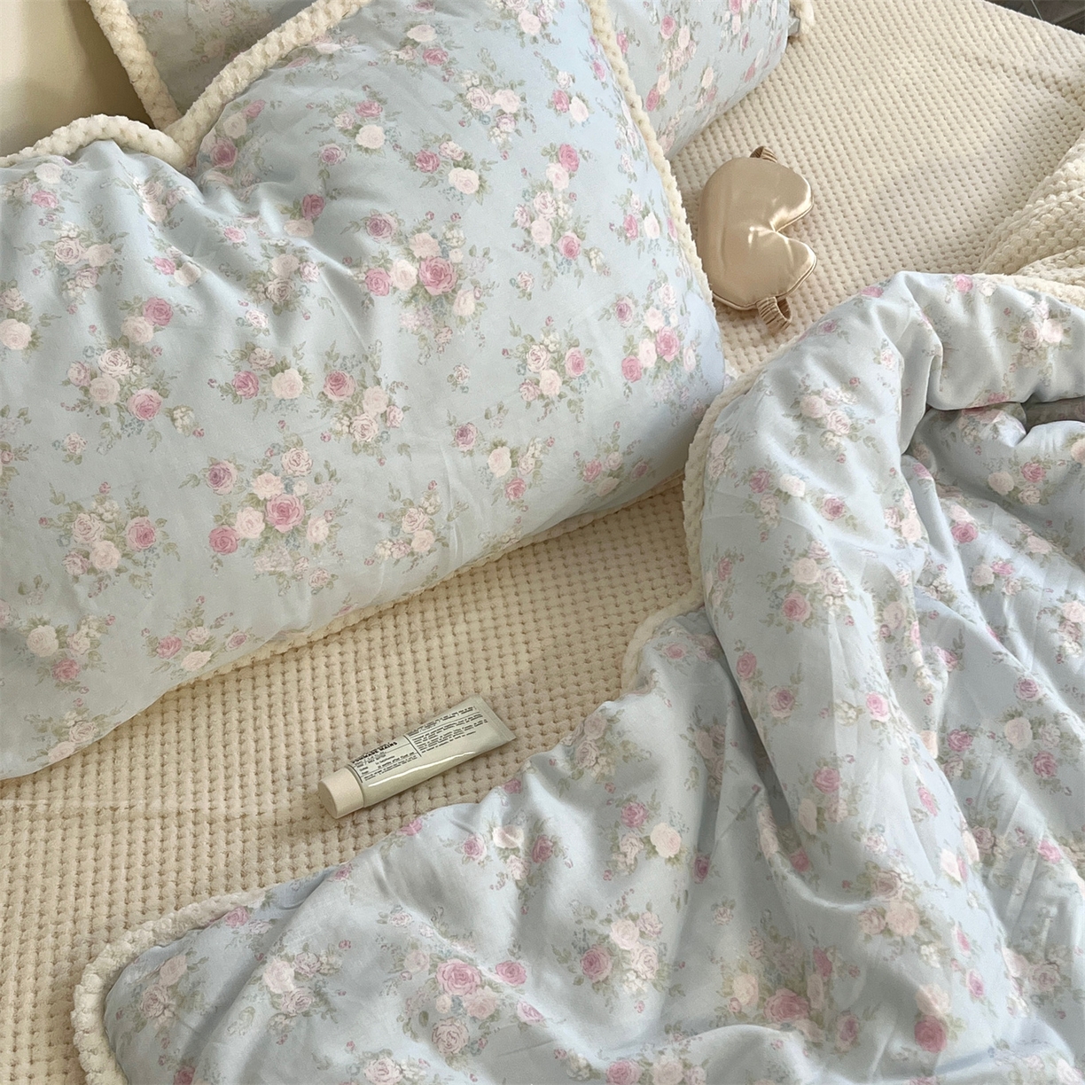 荣轩 2025秋冬必备新品棉加绒华夫格提花绒工艺款四件套（铺床版）海棠叙