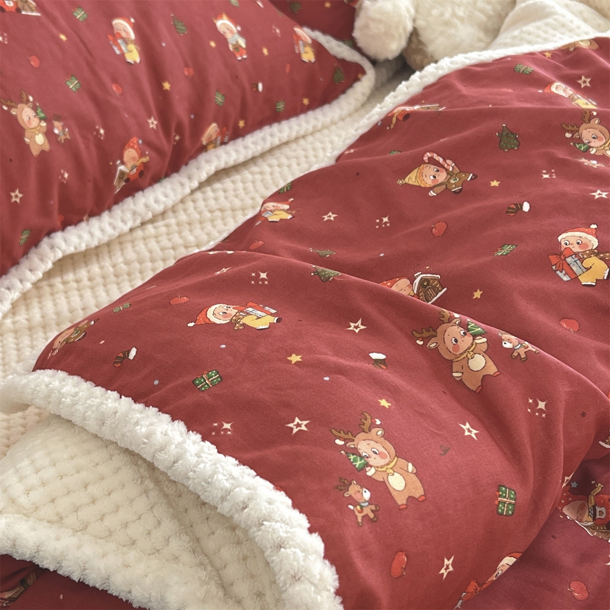 91家纺网 家纺一手货源 找家纺 荣轩 2025秋冬必备新品棉加绒华夫格提花绒工艺款四件套（铺床版） 圣诞星语
