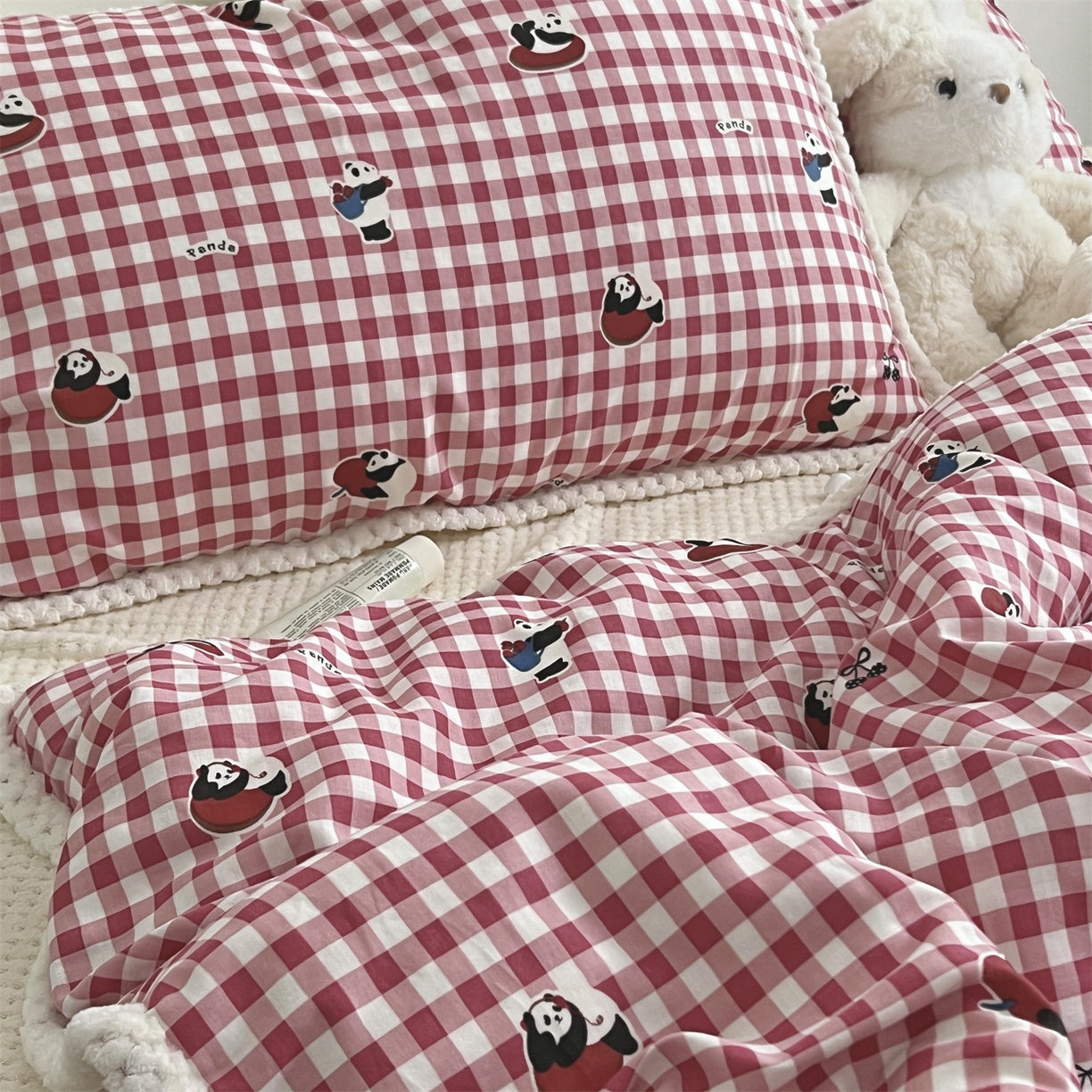 91家纺网 家纺一手货源 找家纺 荣轩 2025秋冬必备新品棉加绒华夫格提花绒工艺款四件套（铺床版）树莓红茶