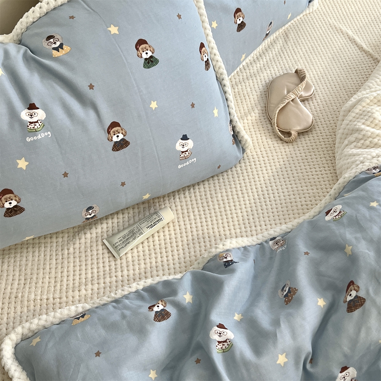 91家纺网 家纺一手货源 找家纺 荣轩 2025秋冬必备新品棉加绒华夫格提花绒工艺款四件套（铺床版）星仔