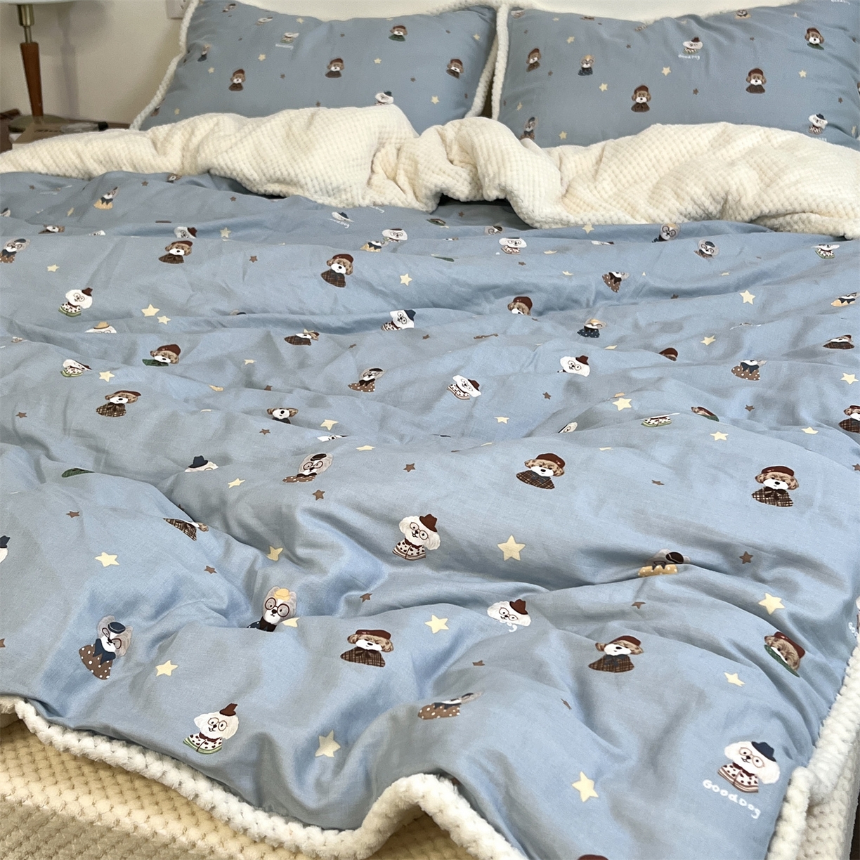 91家纺网 家纺一手货源 找家纺 荣轩 2025秋冬必备新品棉加绒华夫格提花绒工艺款四件套（铺床版）星仔