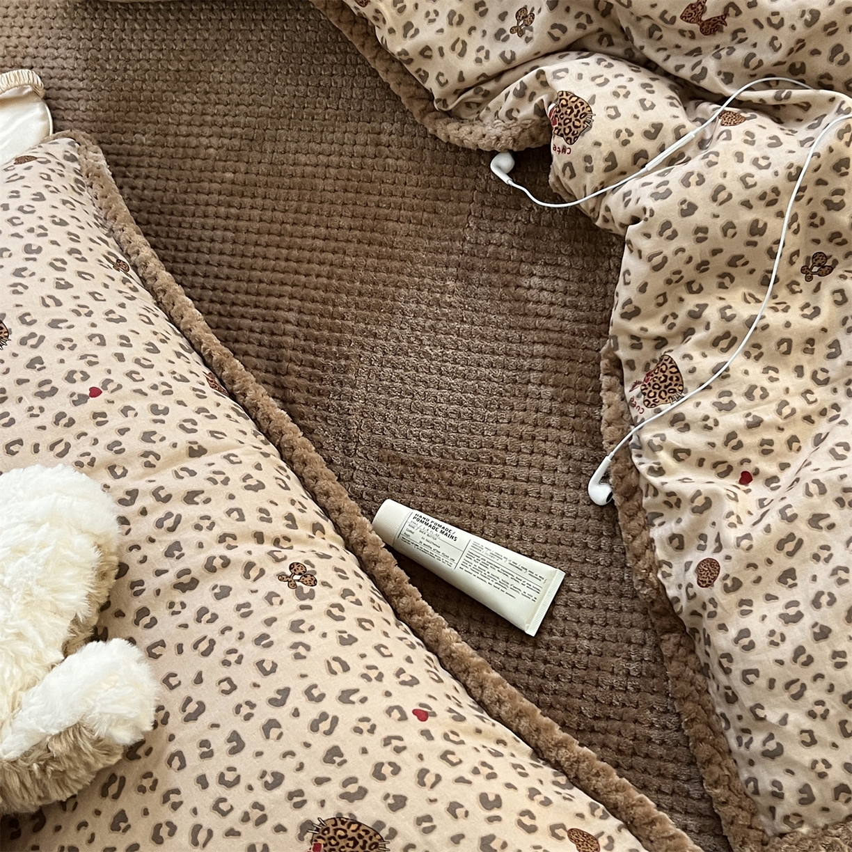 91家纺网 家纺一手货源 找家纺 荣轩 2025秋冬必备新品棉加绒华夫格提花绒工艺款四件套（铺床版）挚爱