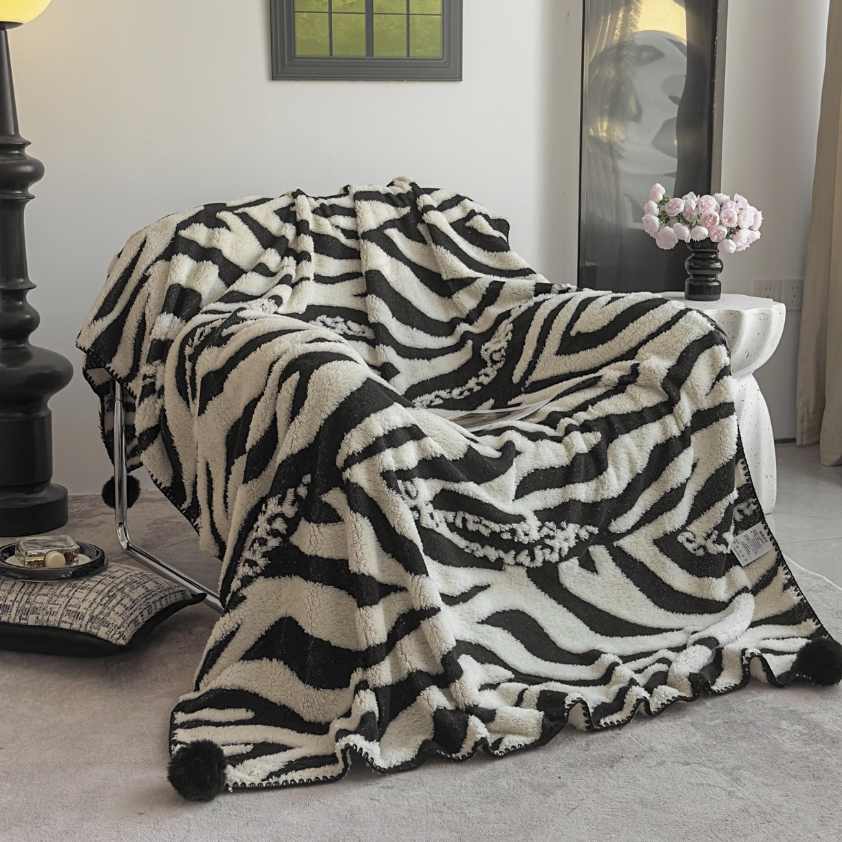 91家纺网 家纺一手货源 找家纺 （总）潮邦创意家居 2025新款提花色织三角针工艺球毯毛毯毯子墨绒秘境