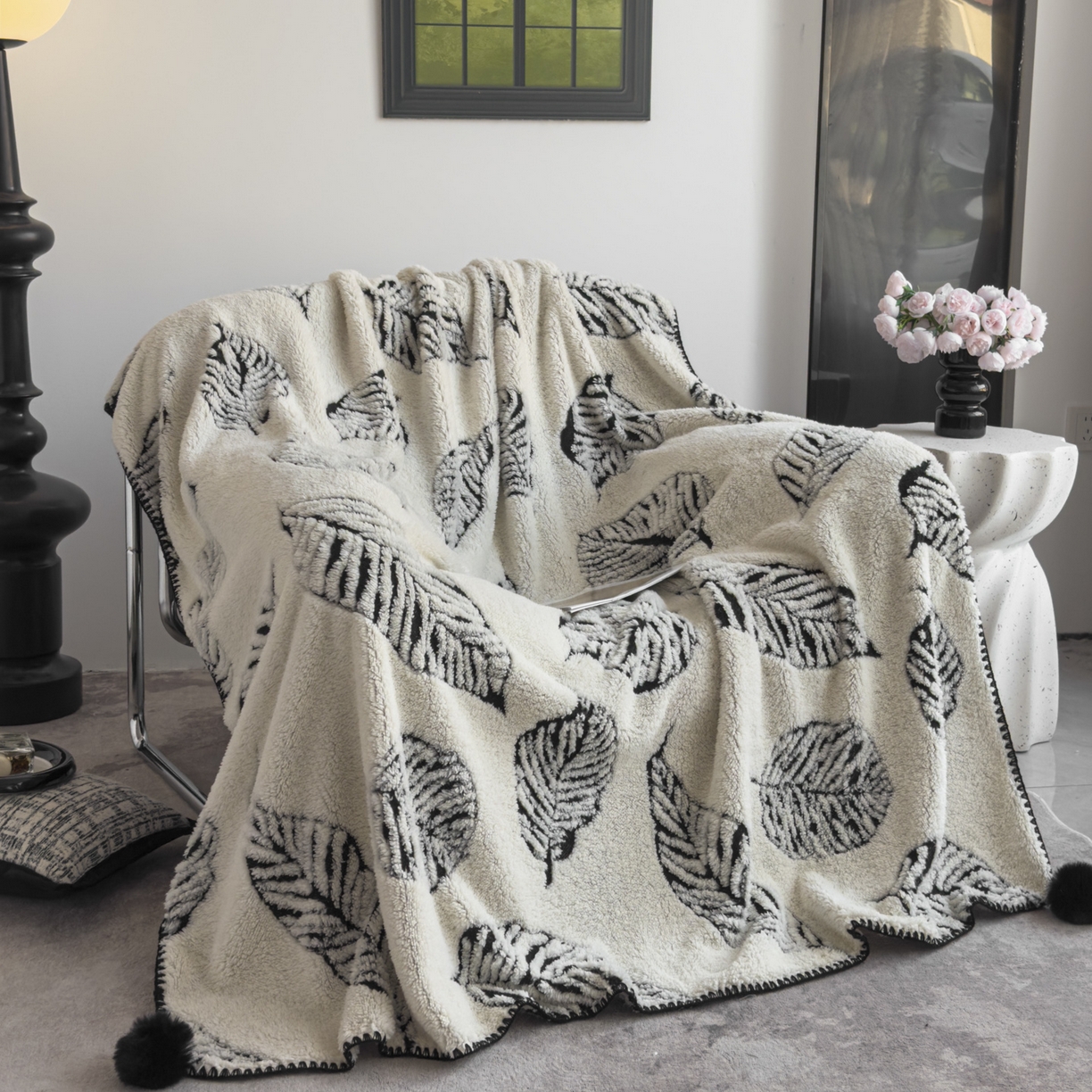 91家纺网 家纺一手货源 找家纺 （总）潮邦创意家居 2025新款提花色织三角针工艺球毯毛毯毯子墨绒秘境