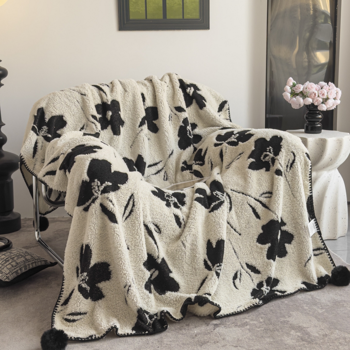 91家纺网 家纺一手货源 找家纺 （总）潮邦创意家居 2025新款提花色织三角针工艺球毯毛毯毯子墨绒秘境