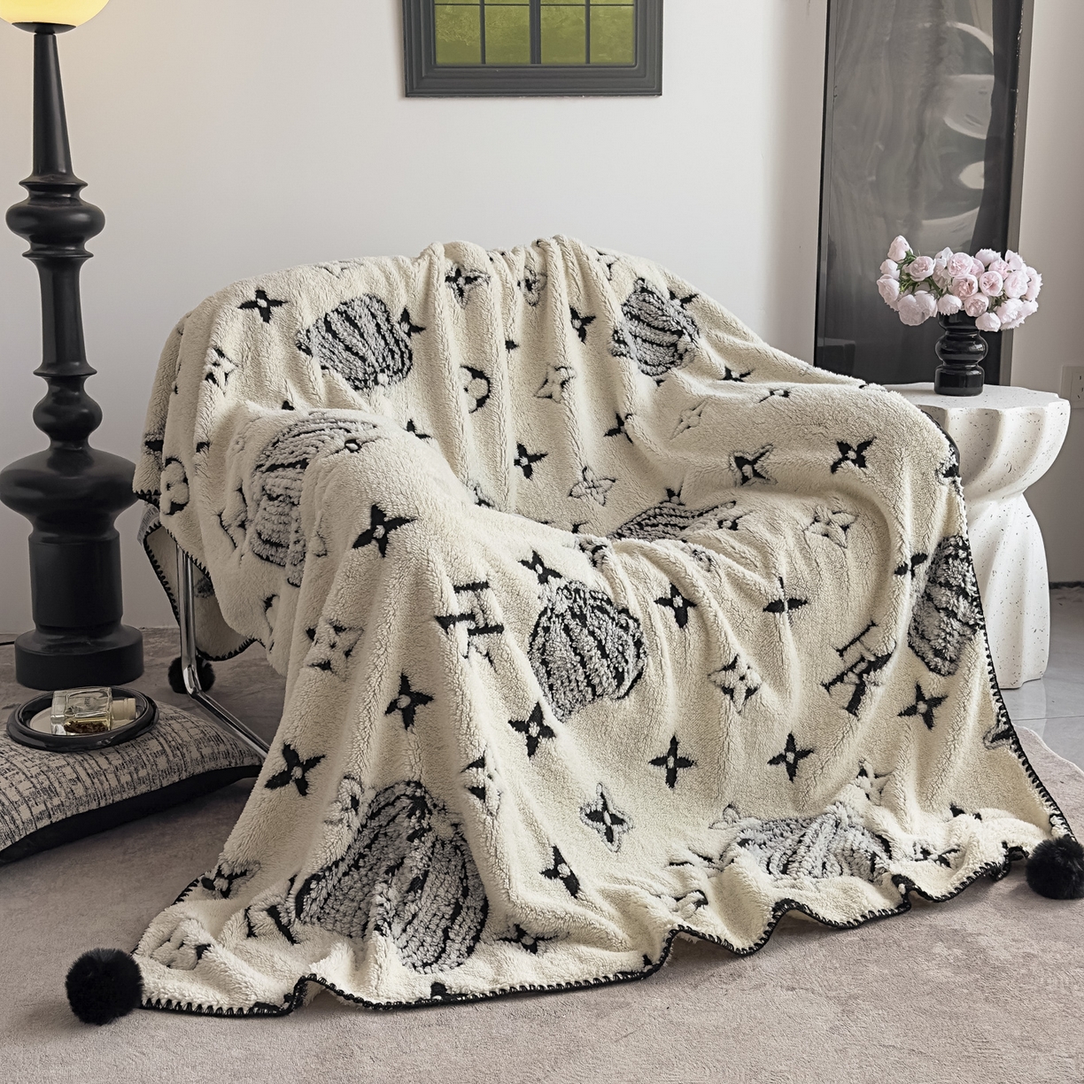 91家纺网 家纺一手货源 找家纺 （总）潮邦创意家居 2025新款提花色织三角针工艺球毯毛毯毯子墨绒秘境